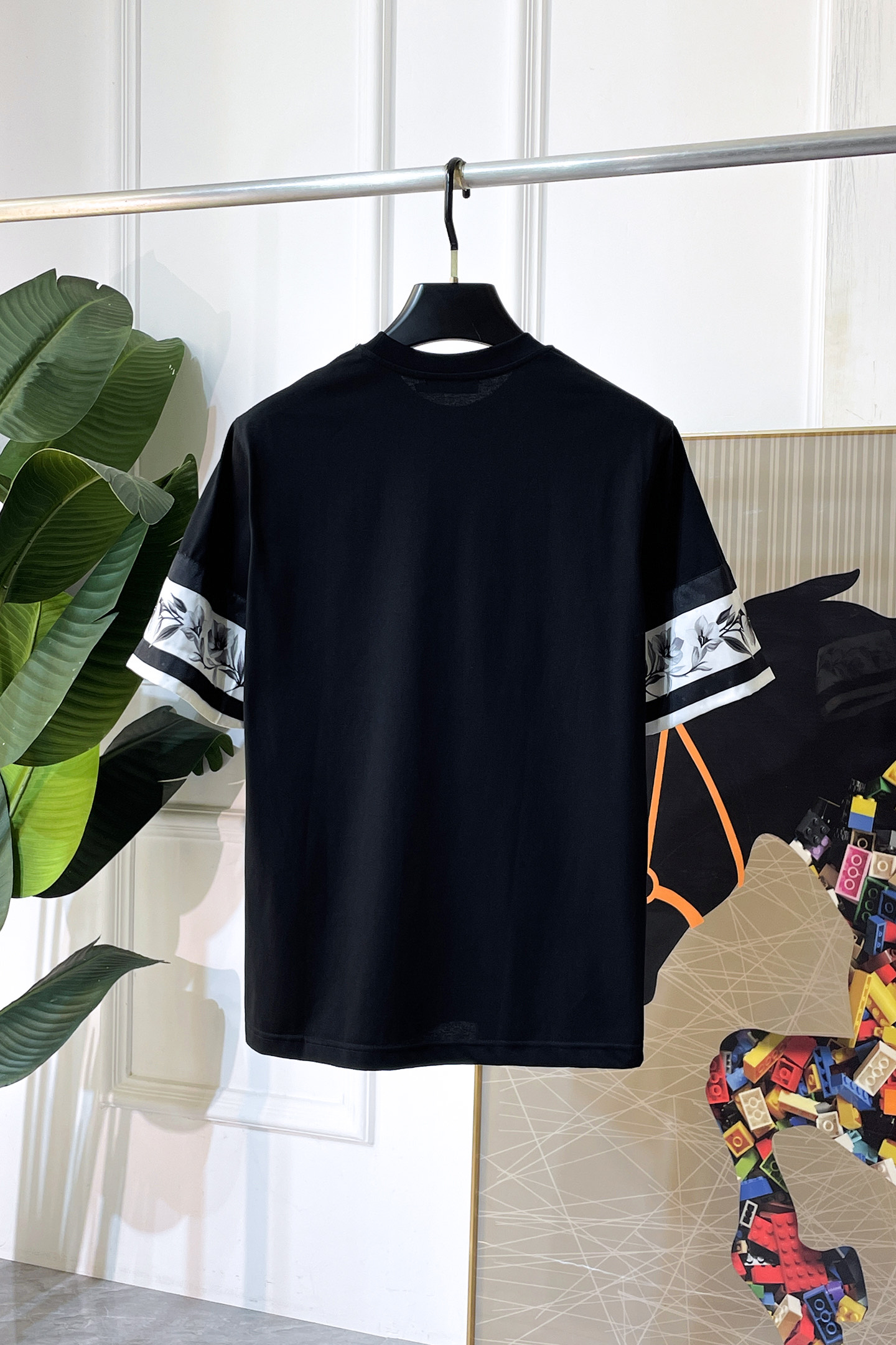 short sleeves