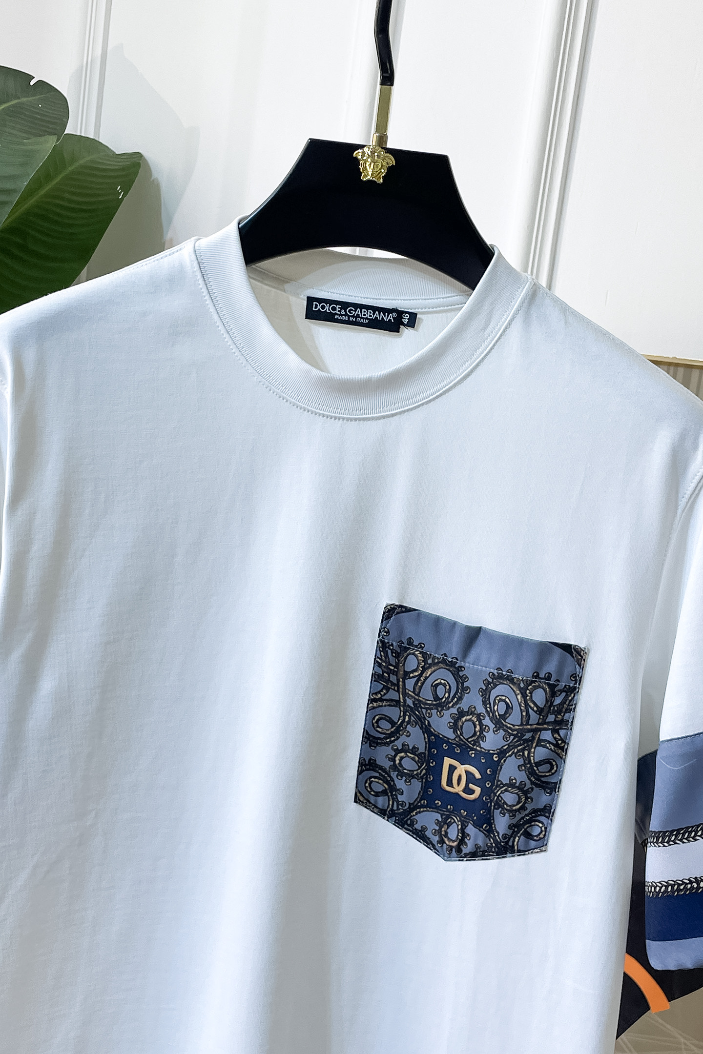 short sleeves