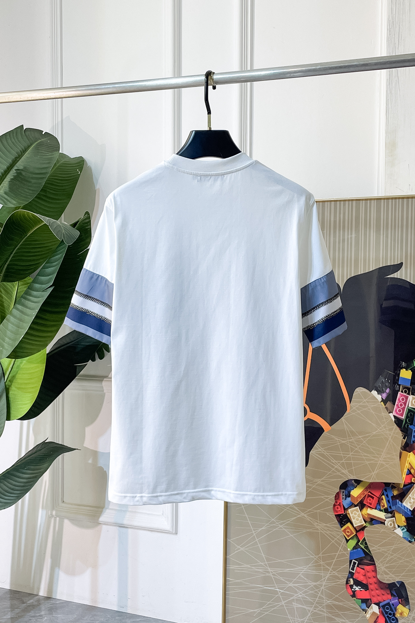 short sleeves