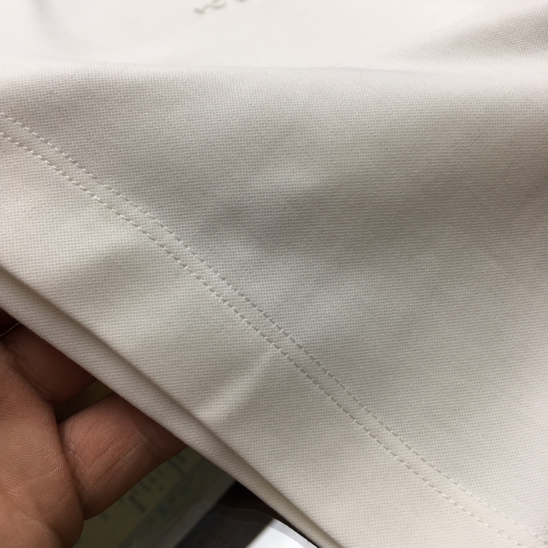 short sleeves