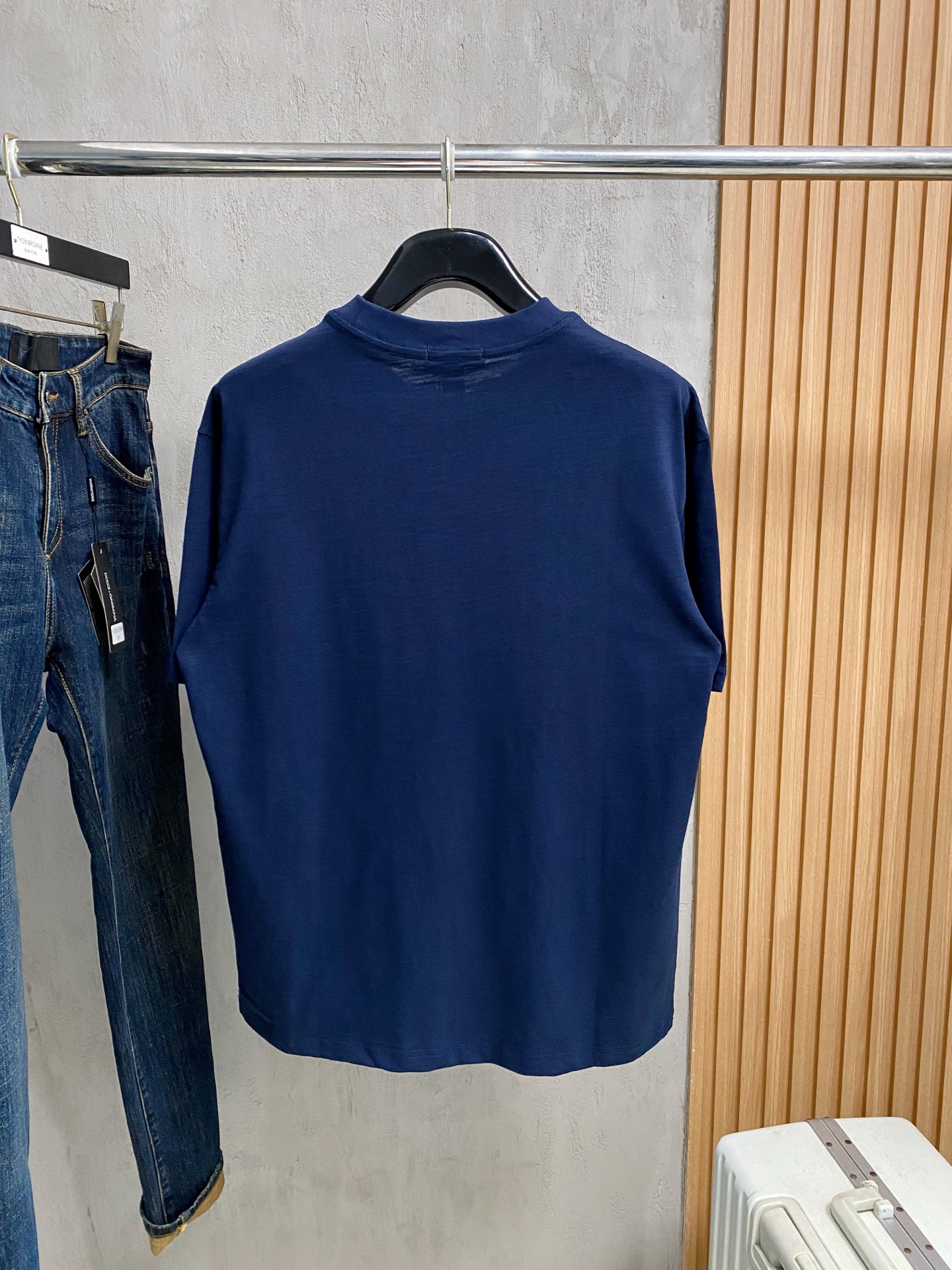 short sleeves