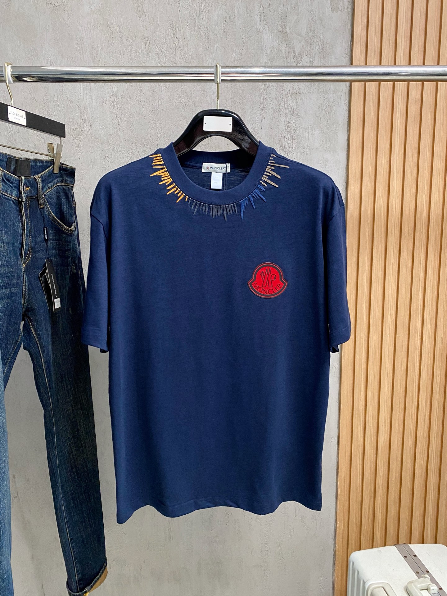 short sleeves
