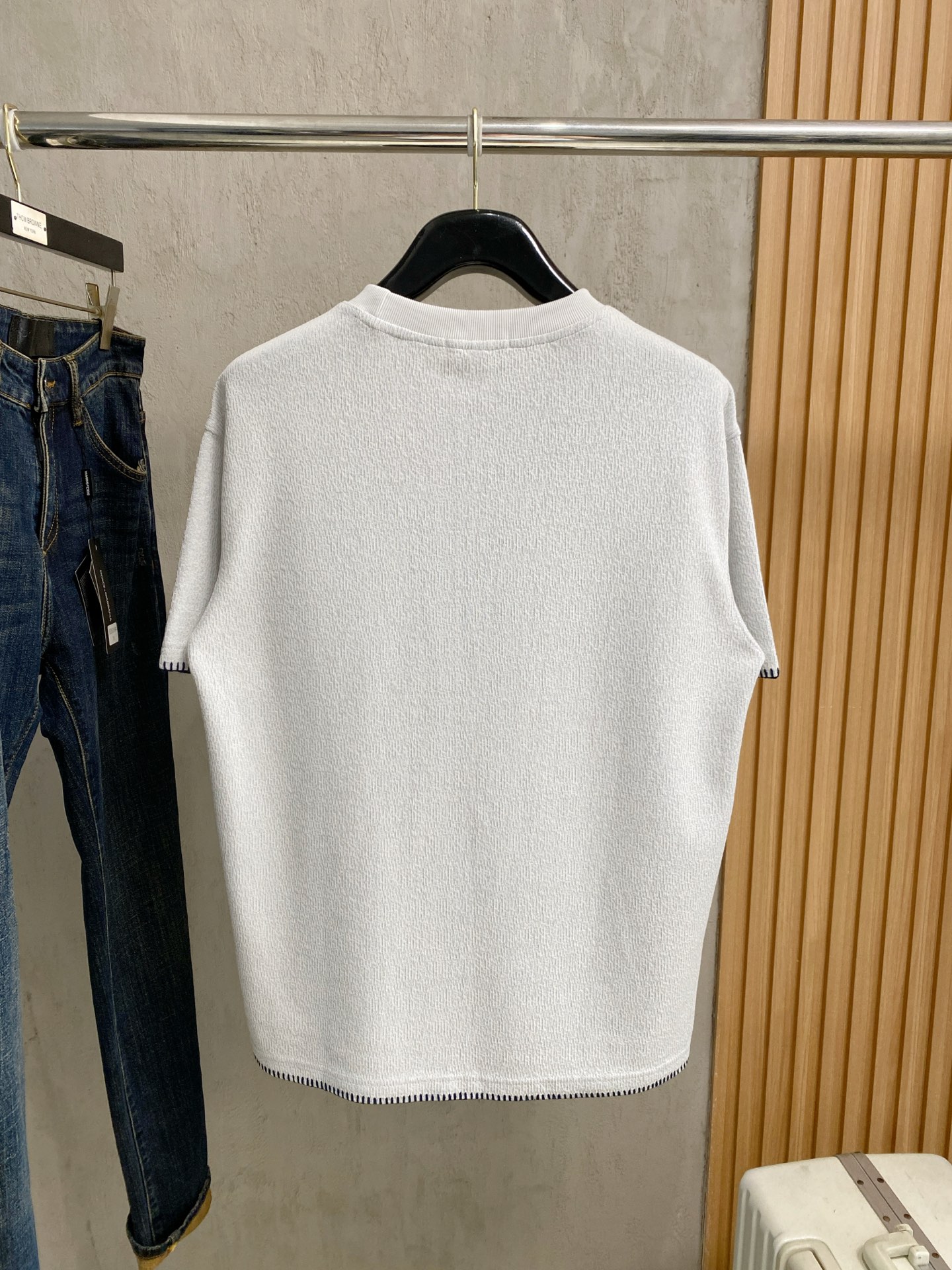 short sleeves