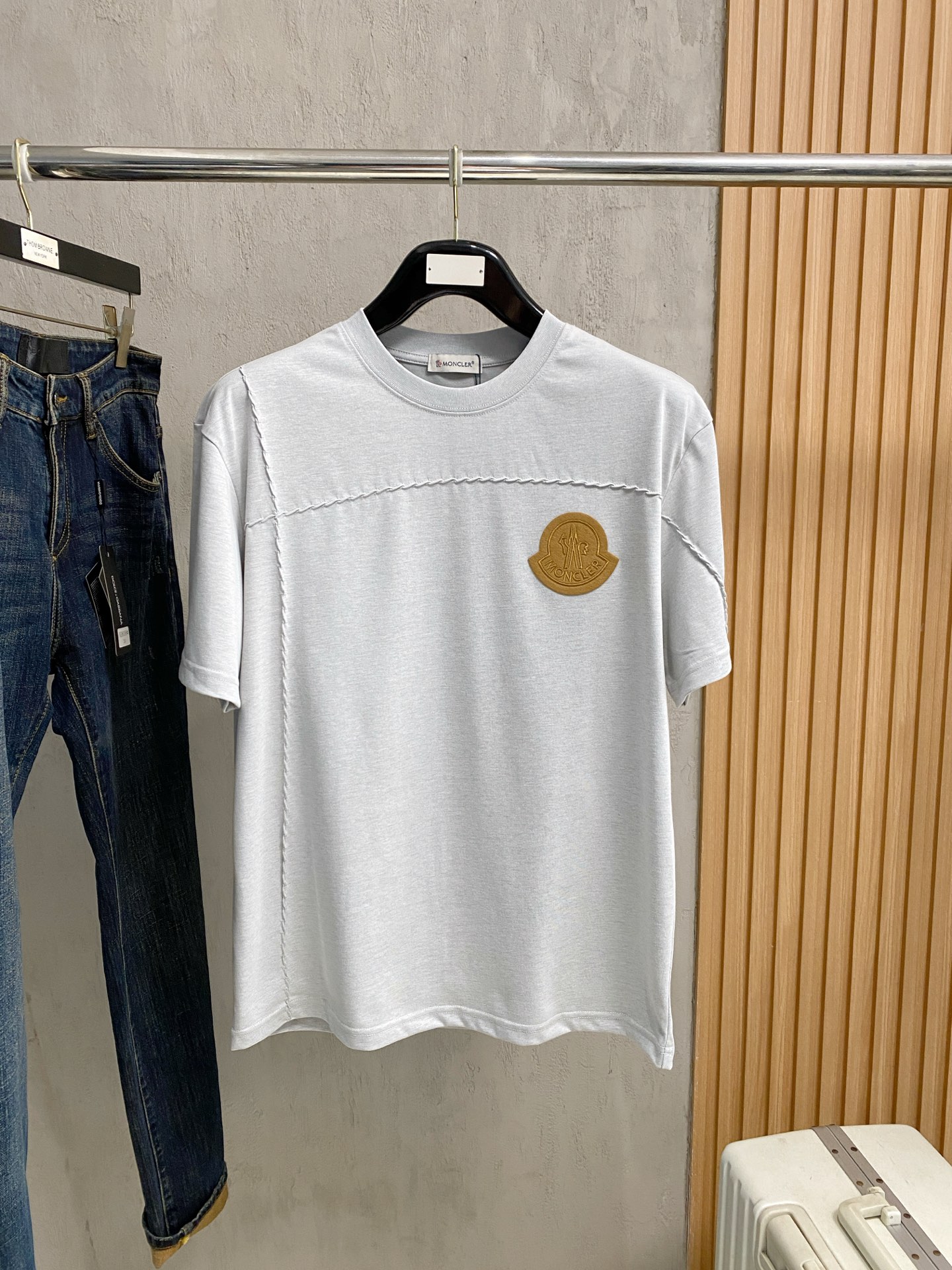 short sleeves