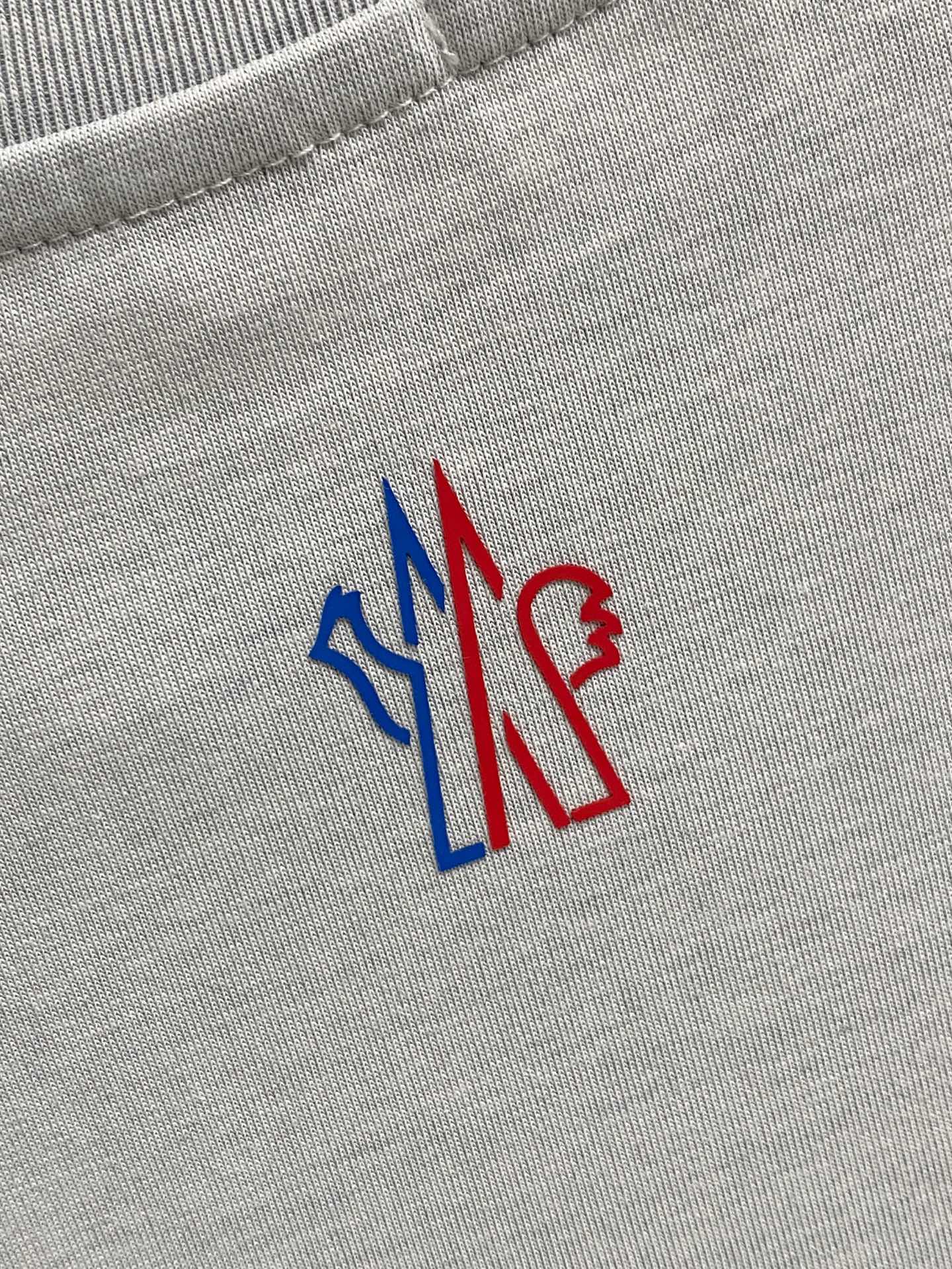short sleeves