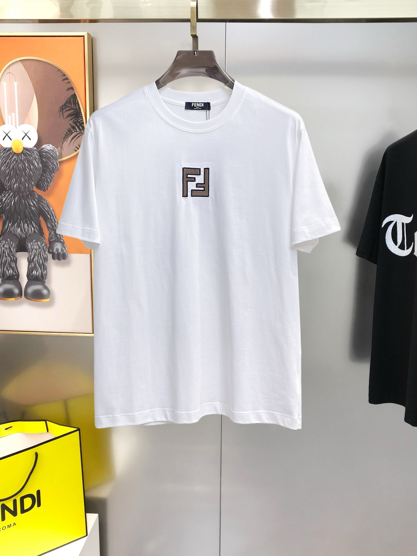 short sleeves