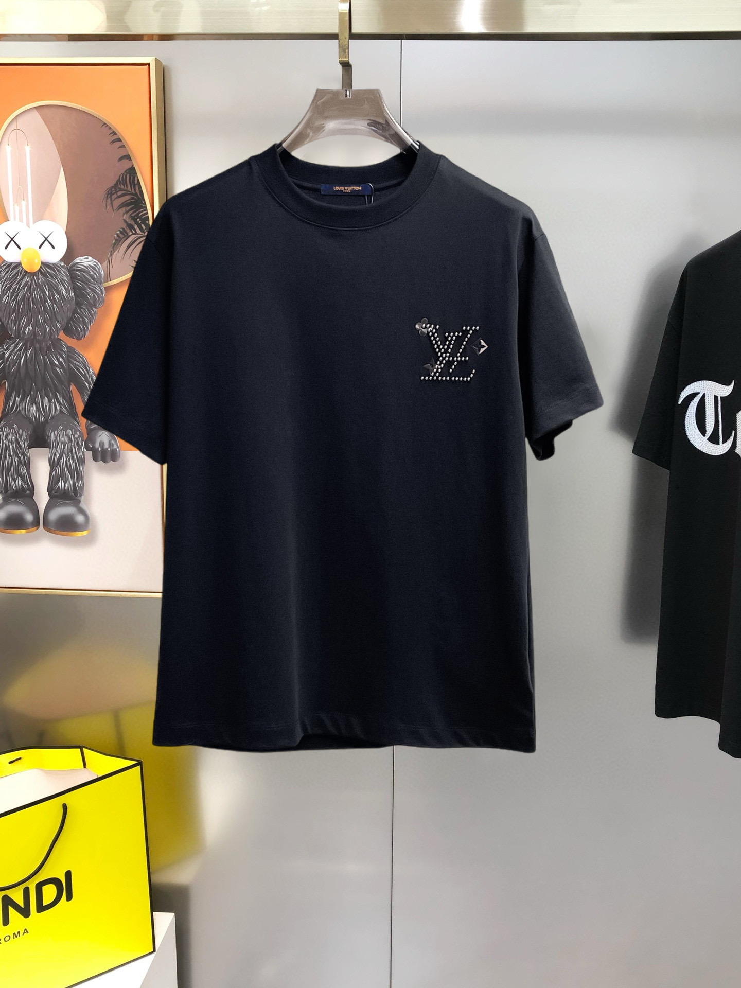 short sleeves