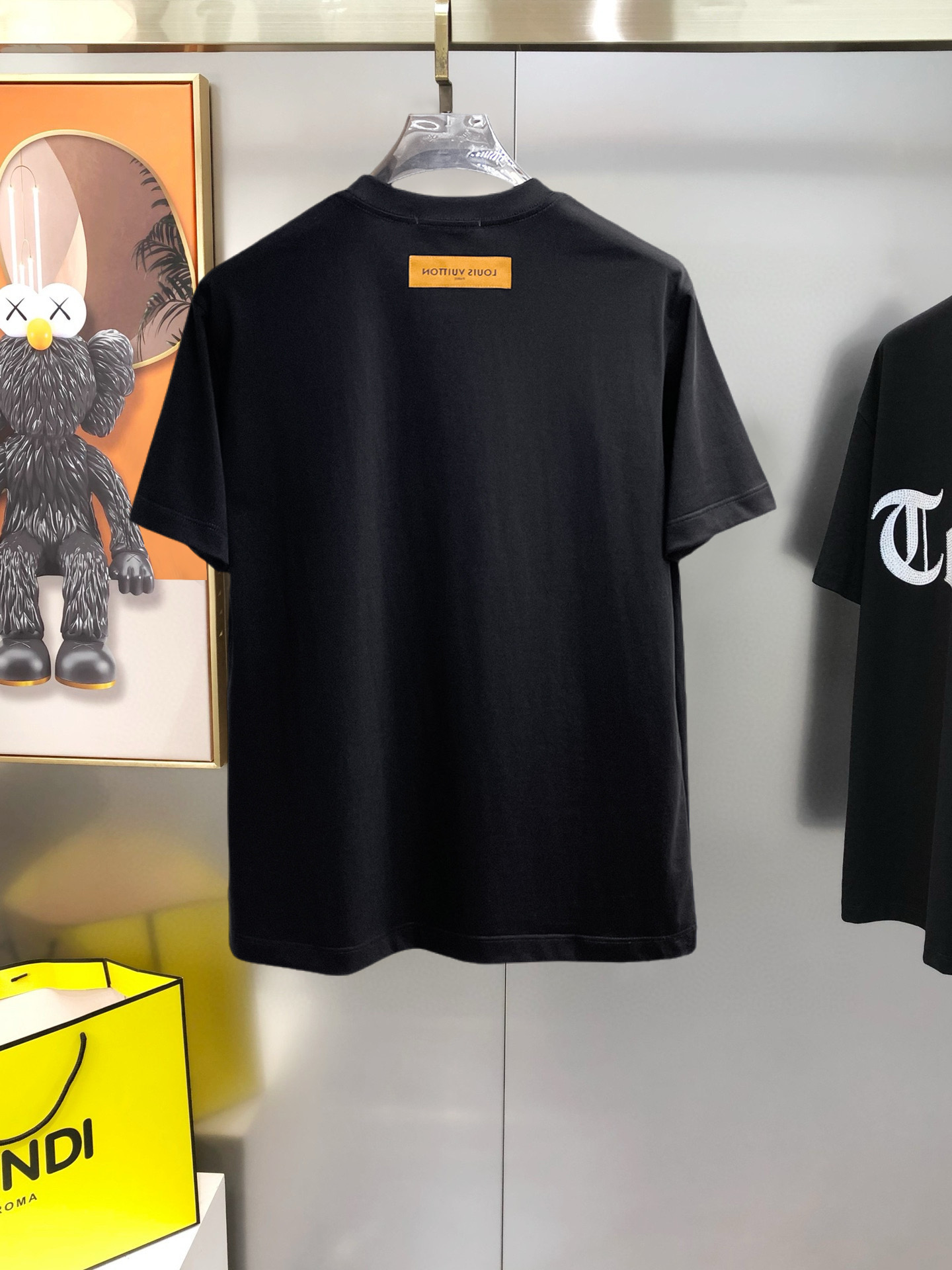 short sleeves