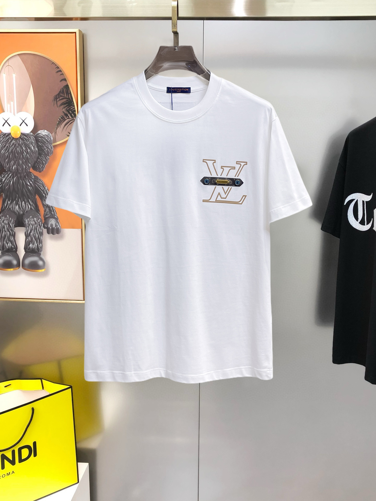 short sleeves