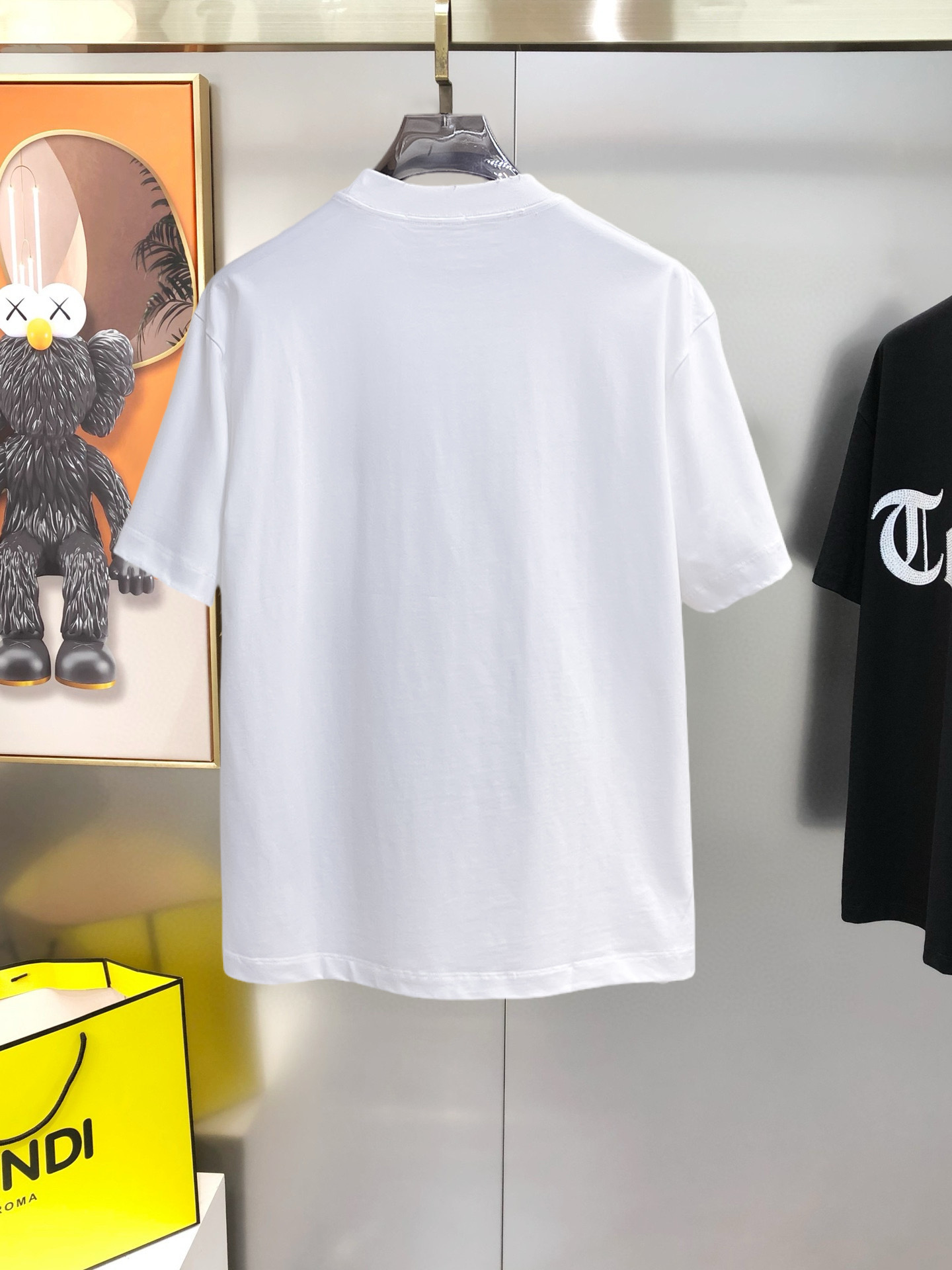short sleeves