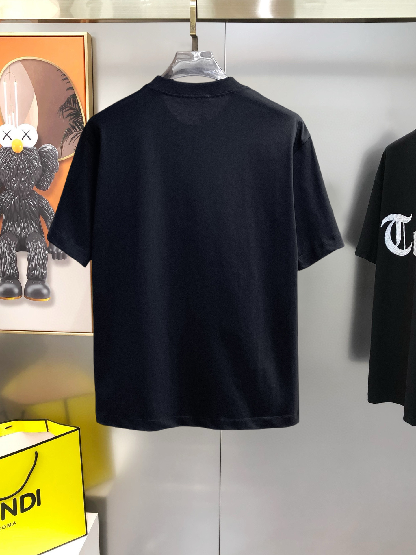 short sleeves