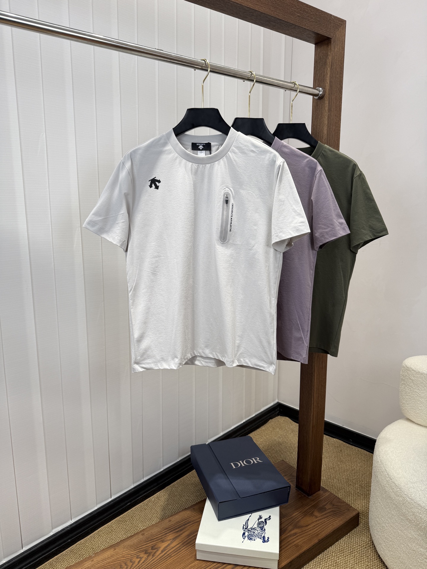 short sleeves