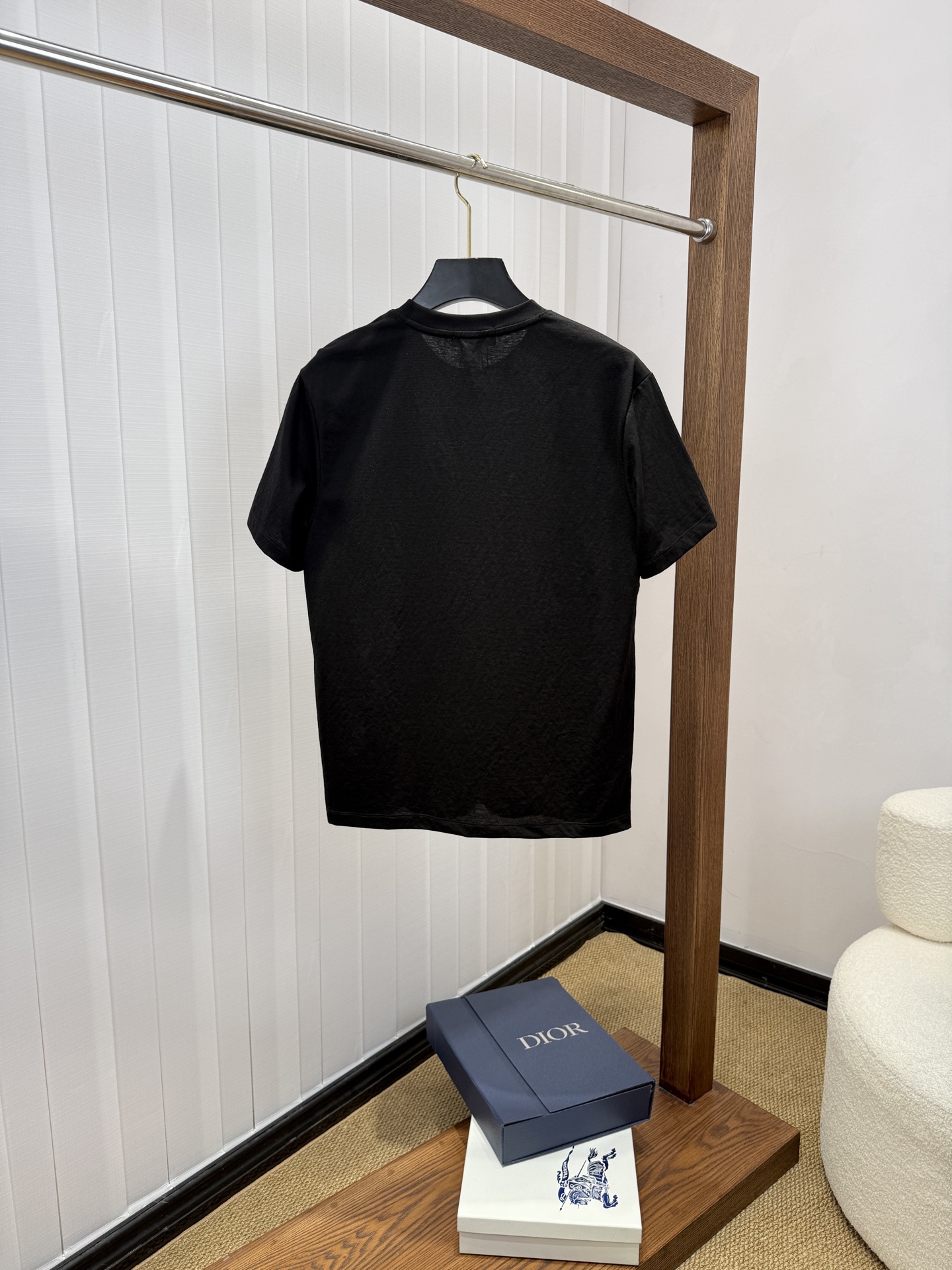short sleeves
