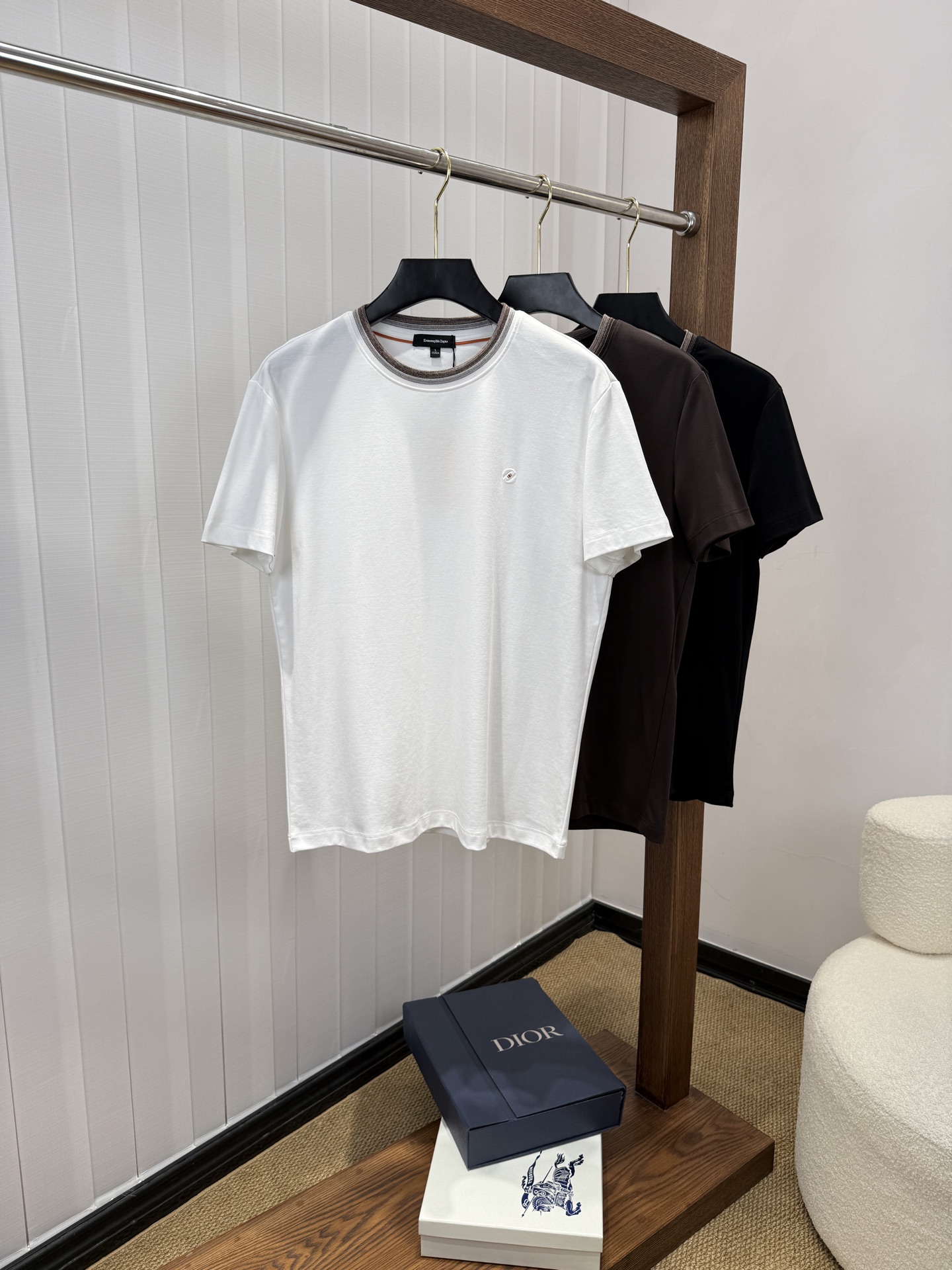 short sleeves