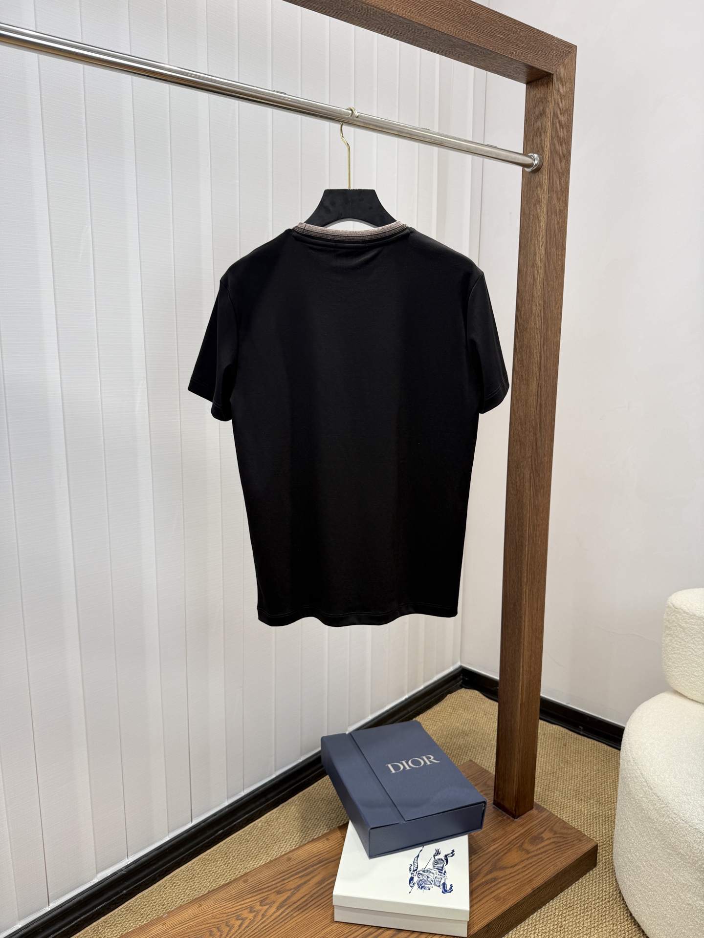 short sleeves