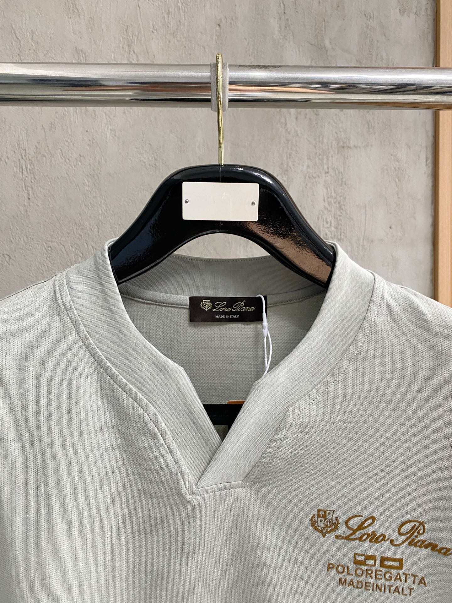short sleeves