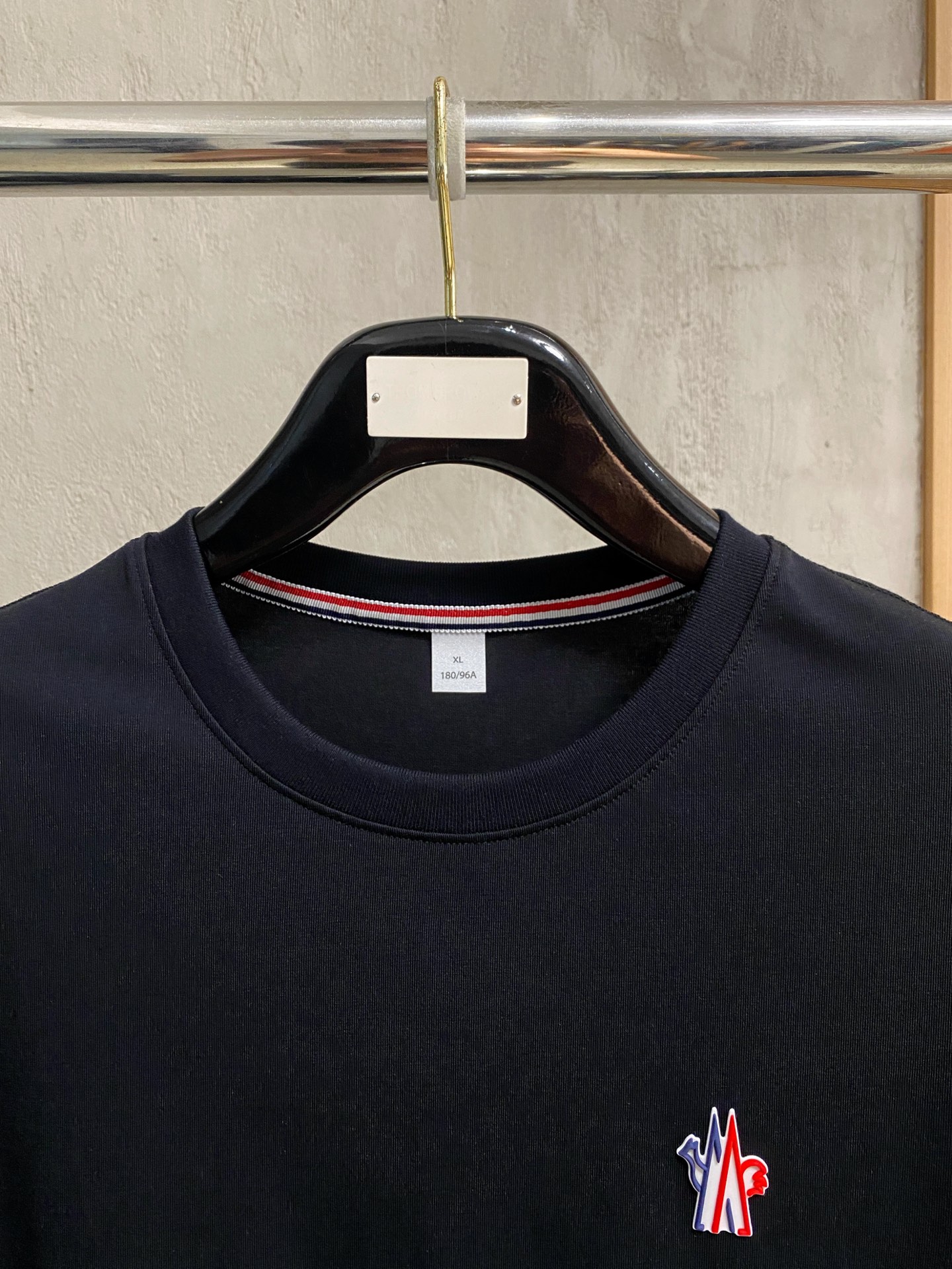 short sleeves