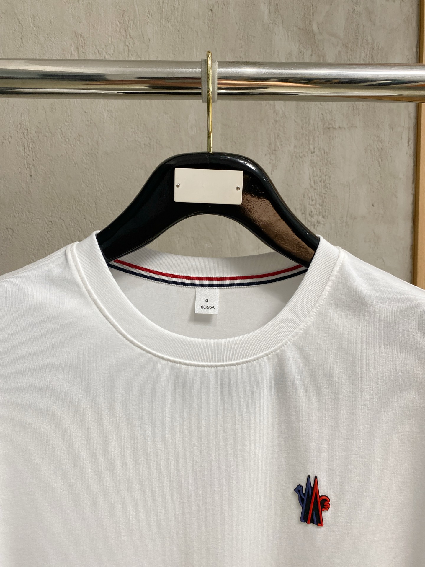 short sleeves