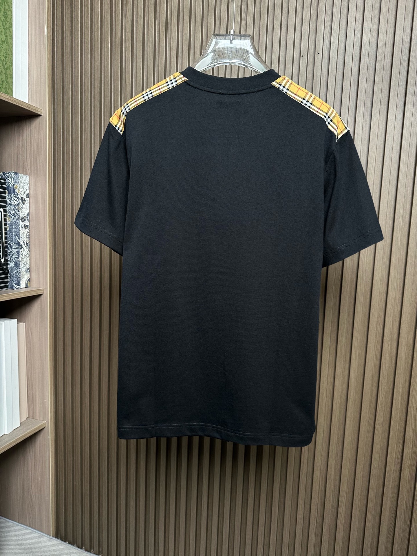 short sleeves