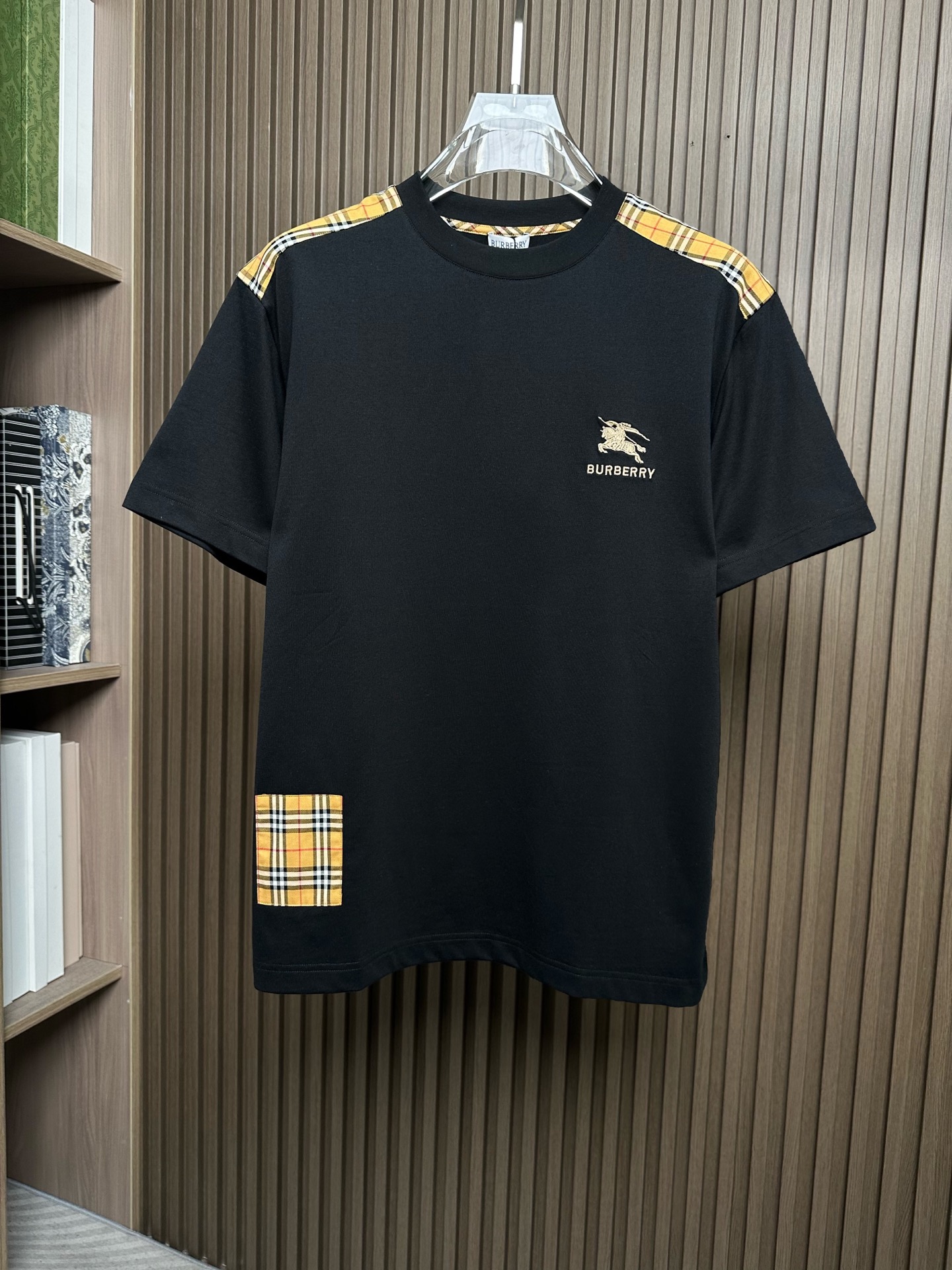 short sleeves
