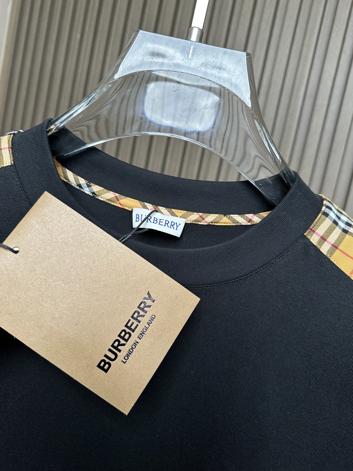 short sleeves