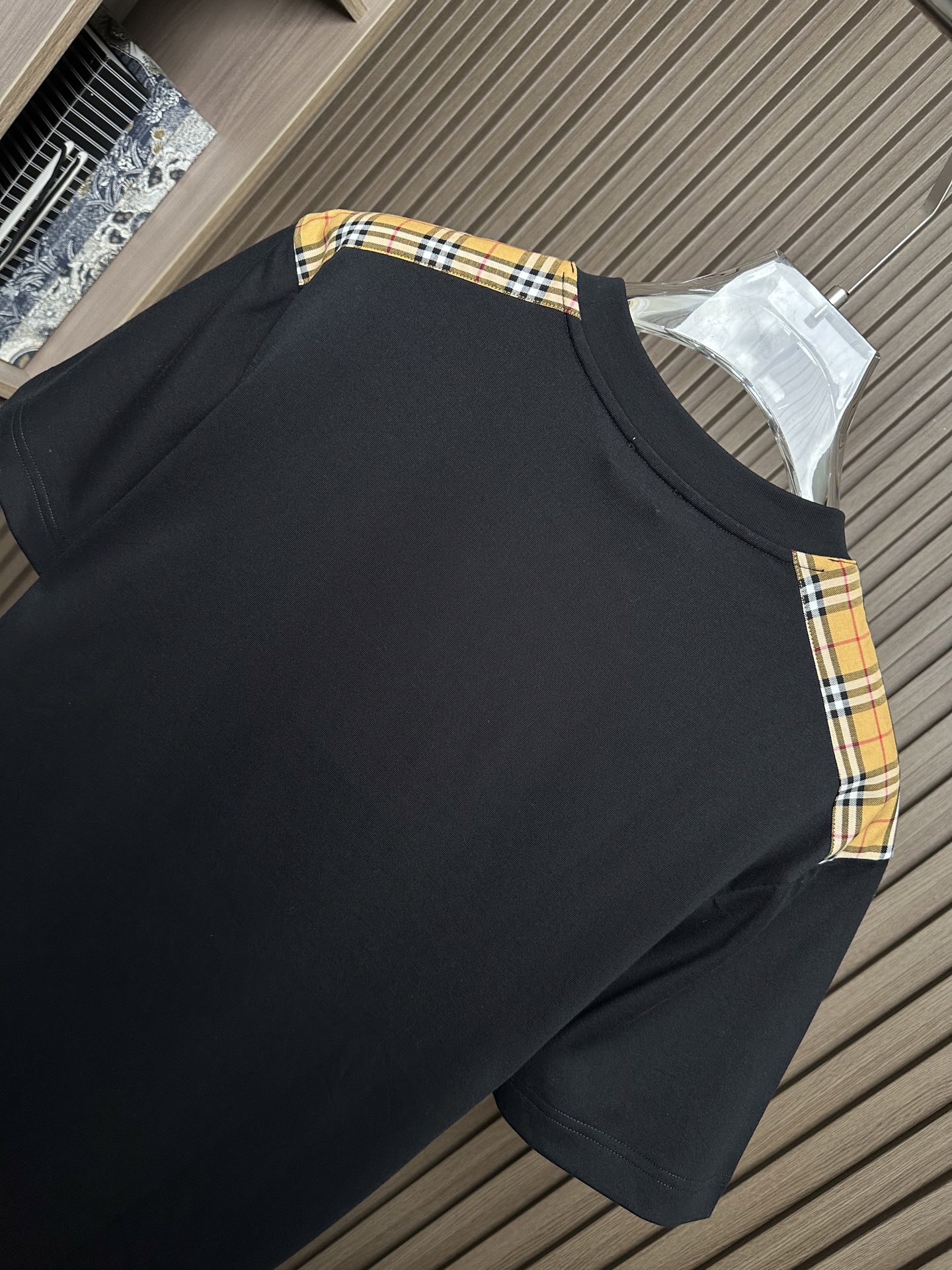 short sleeves