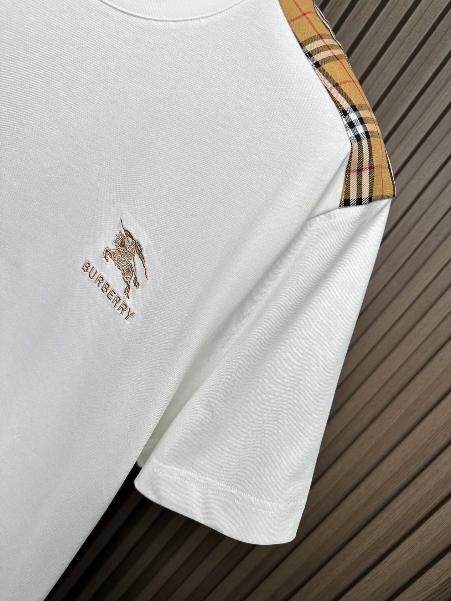 short sleeves