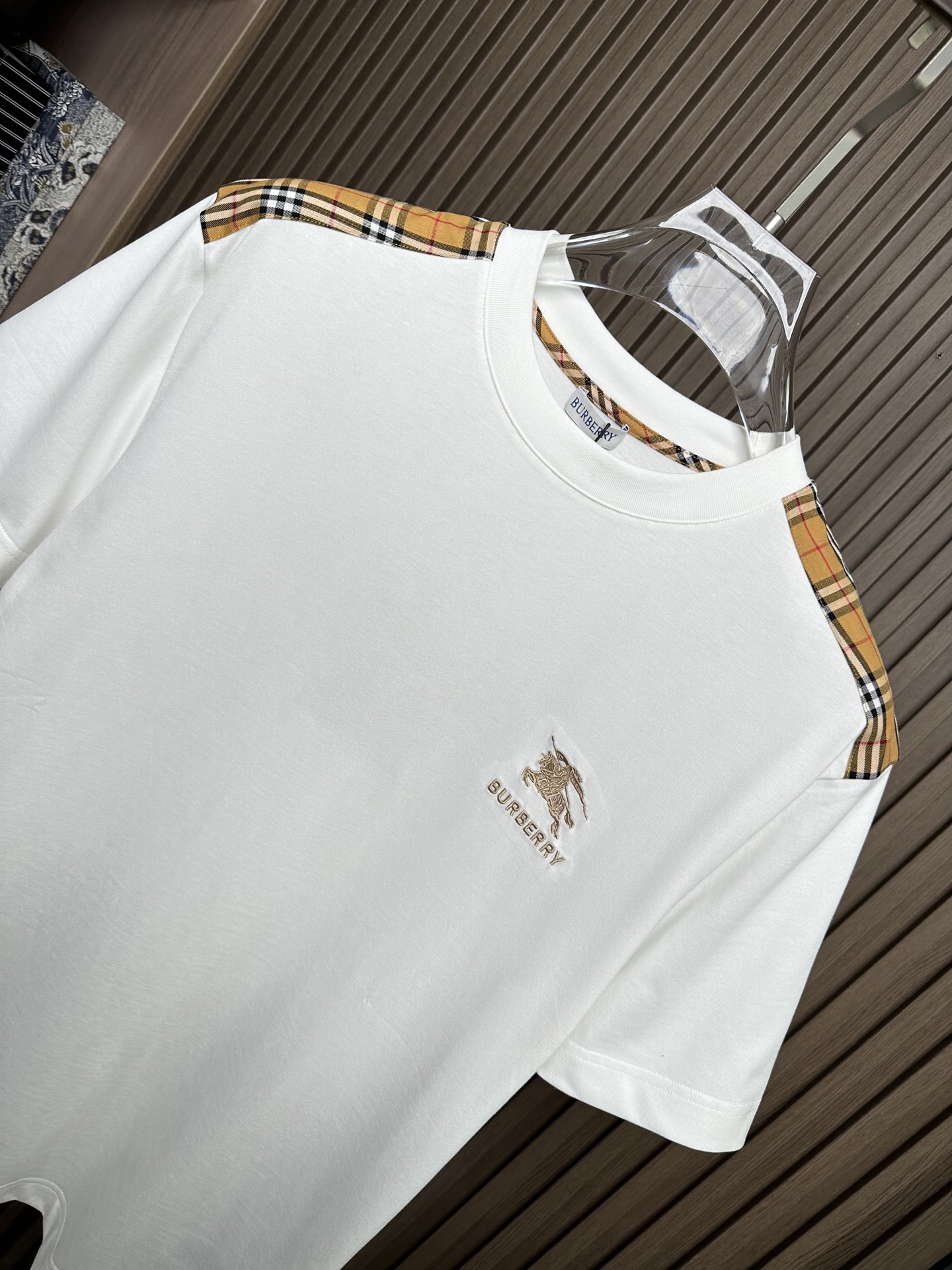 short sleeves