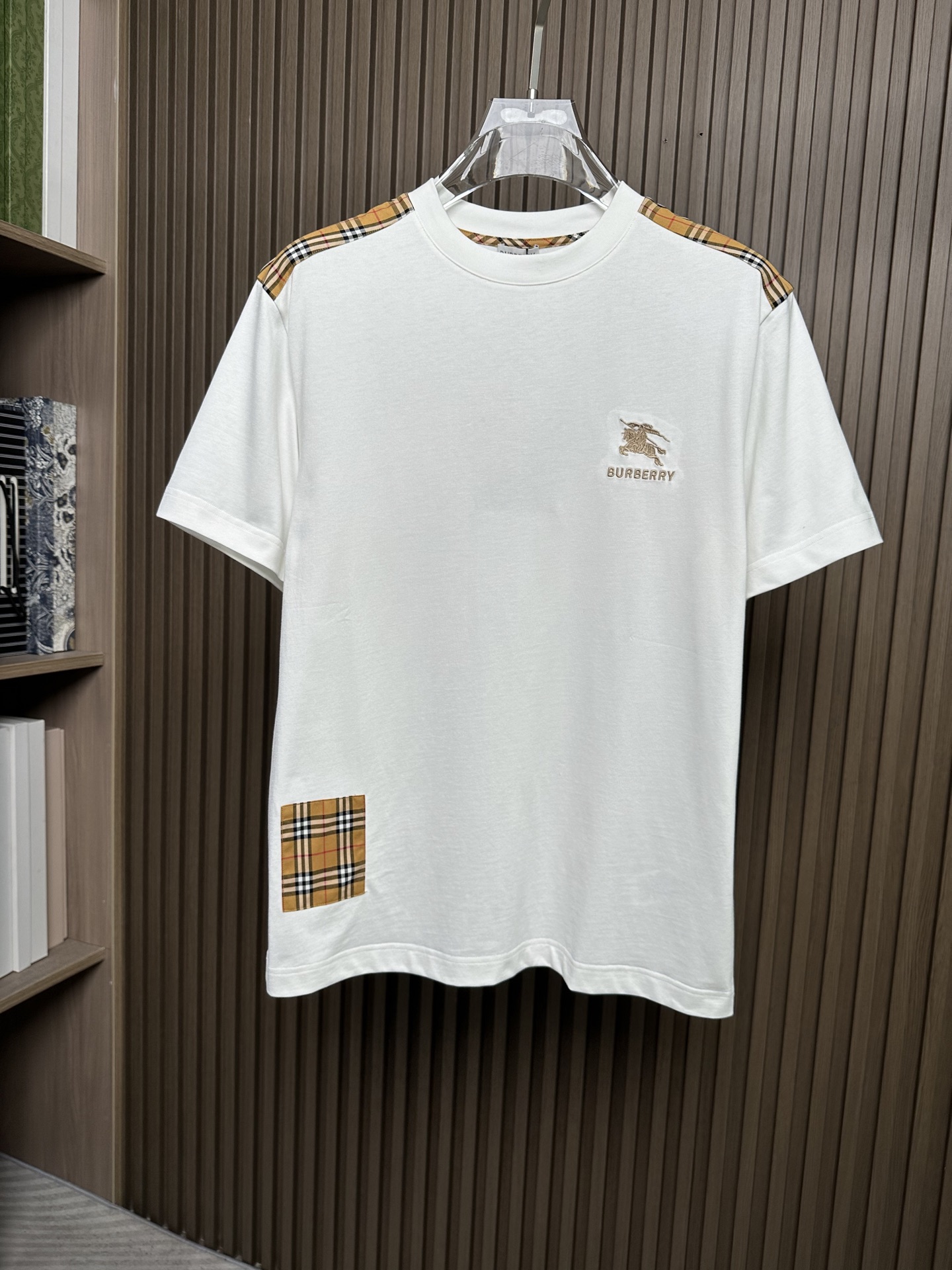 short sleeves