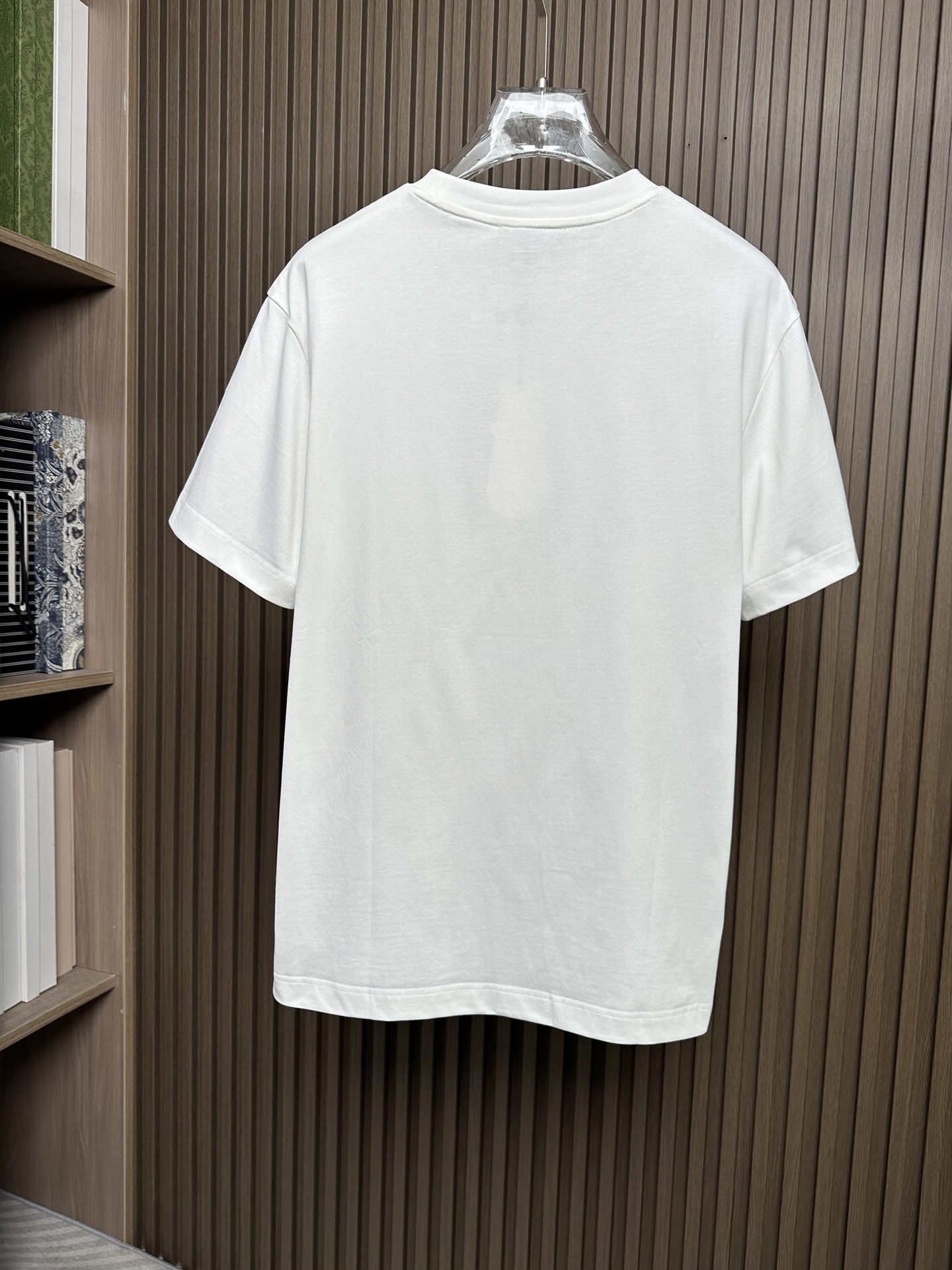 short sleeves