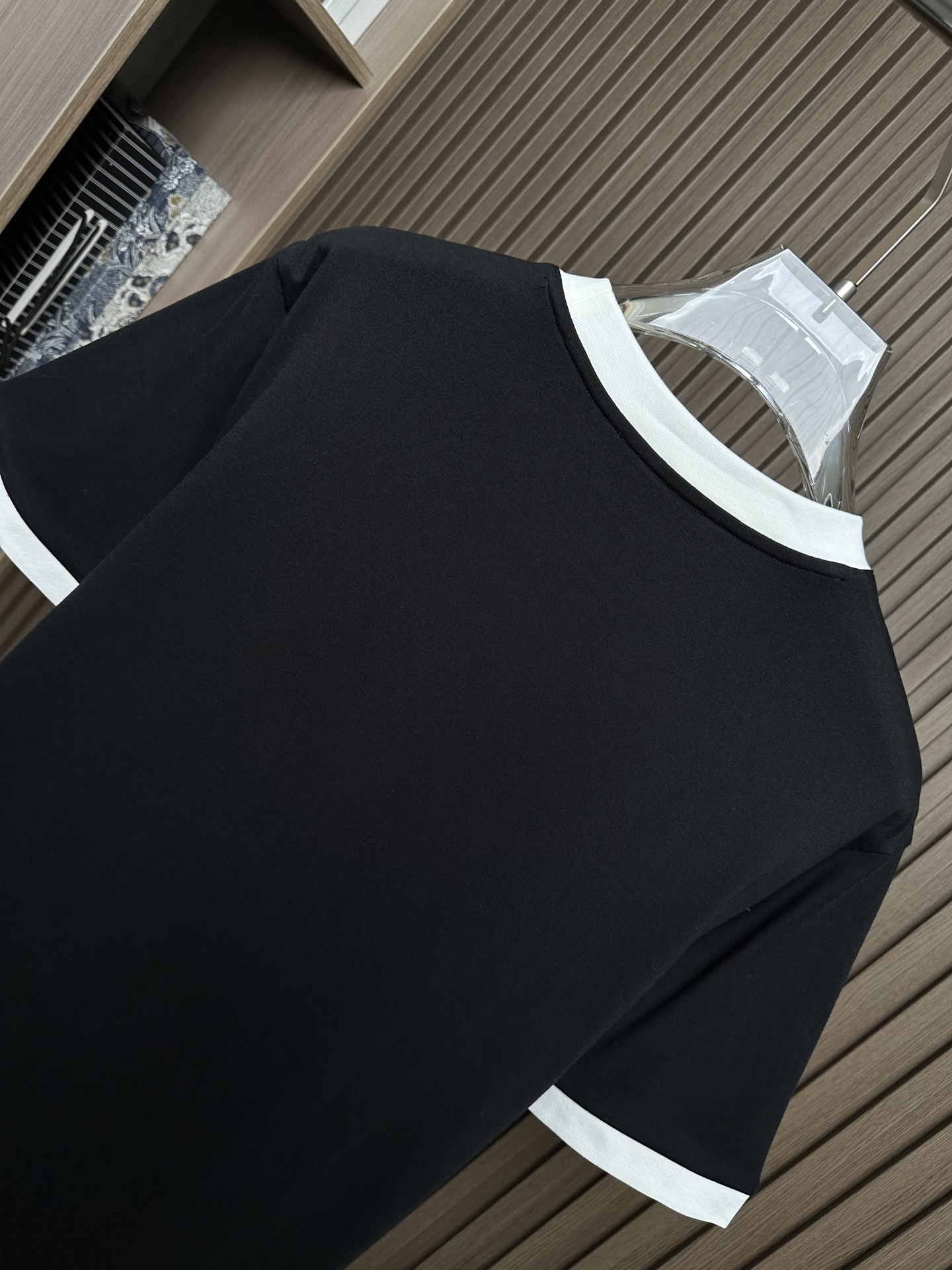 short sleeves