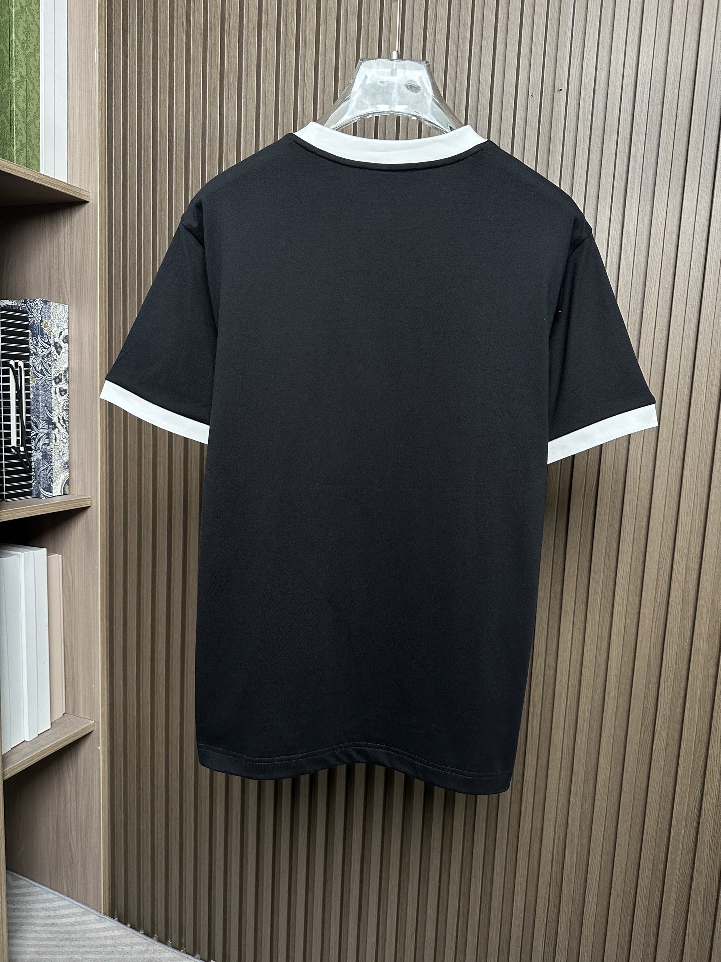 short sleeves