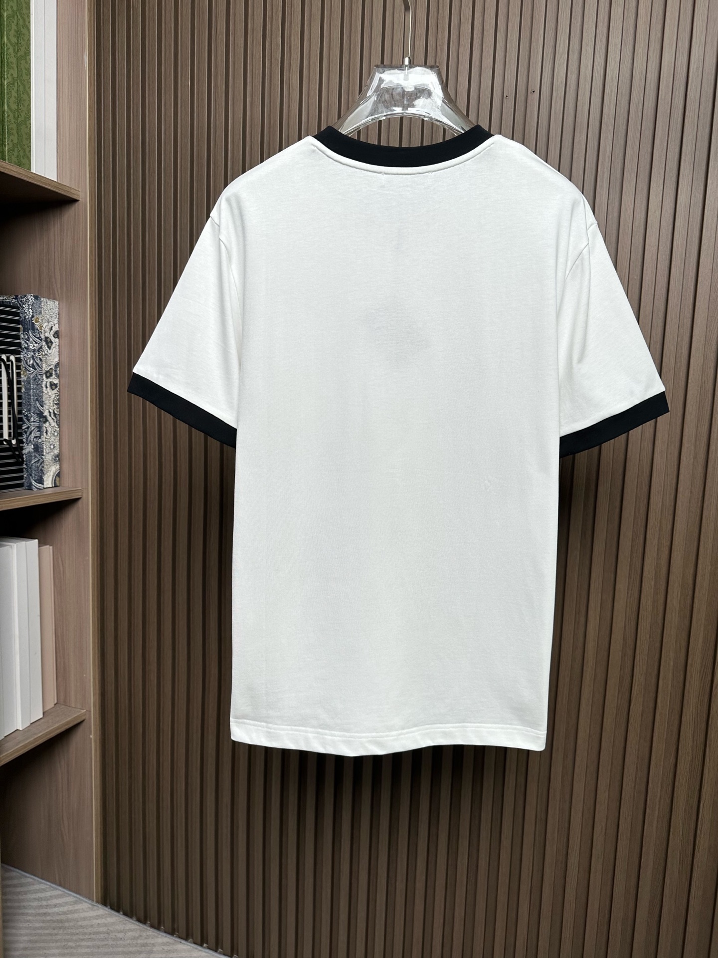 short sleeves