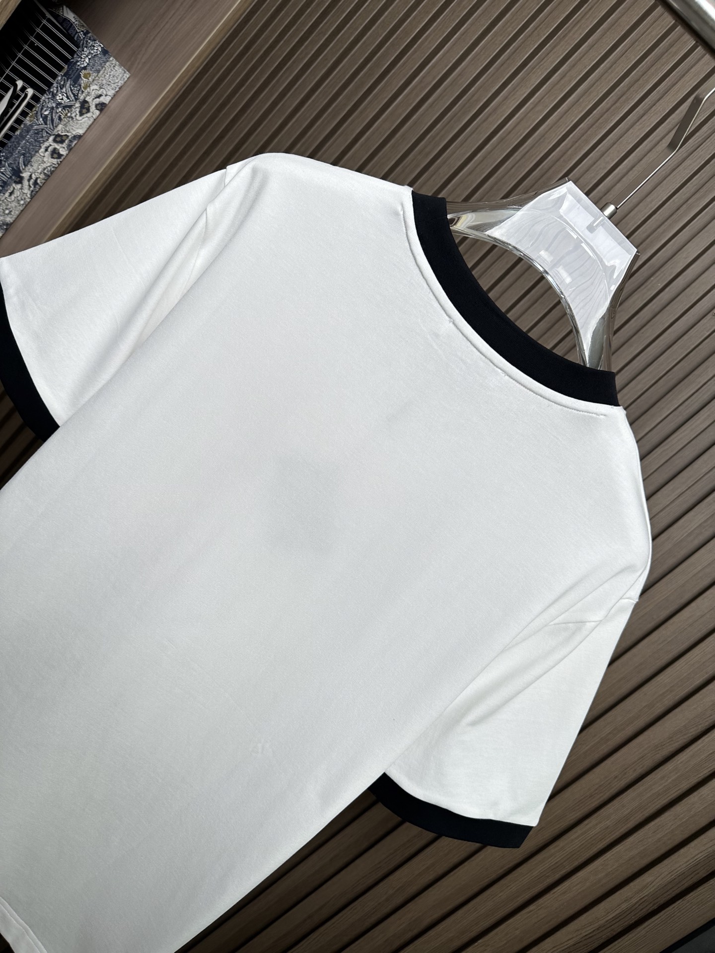 short sleeves