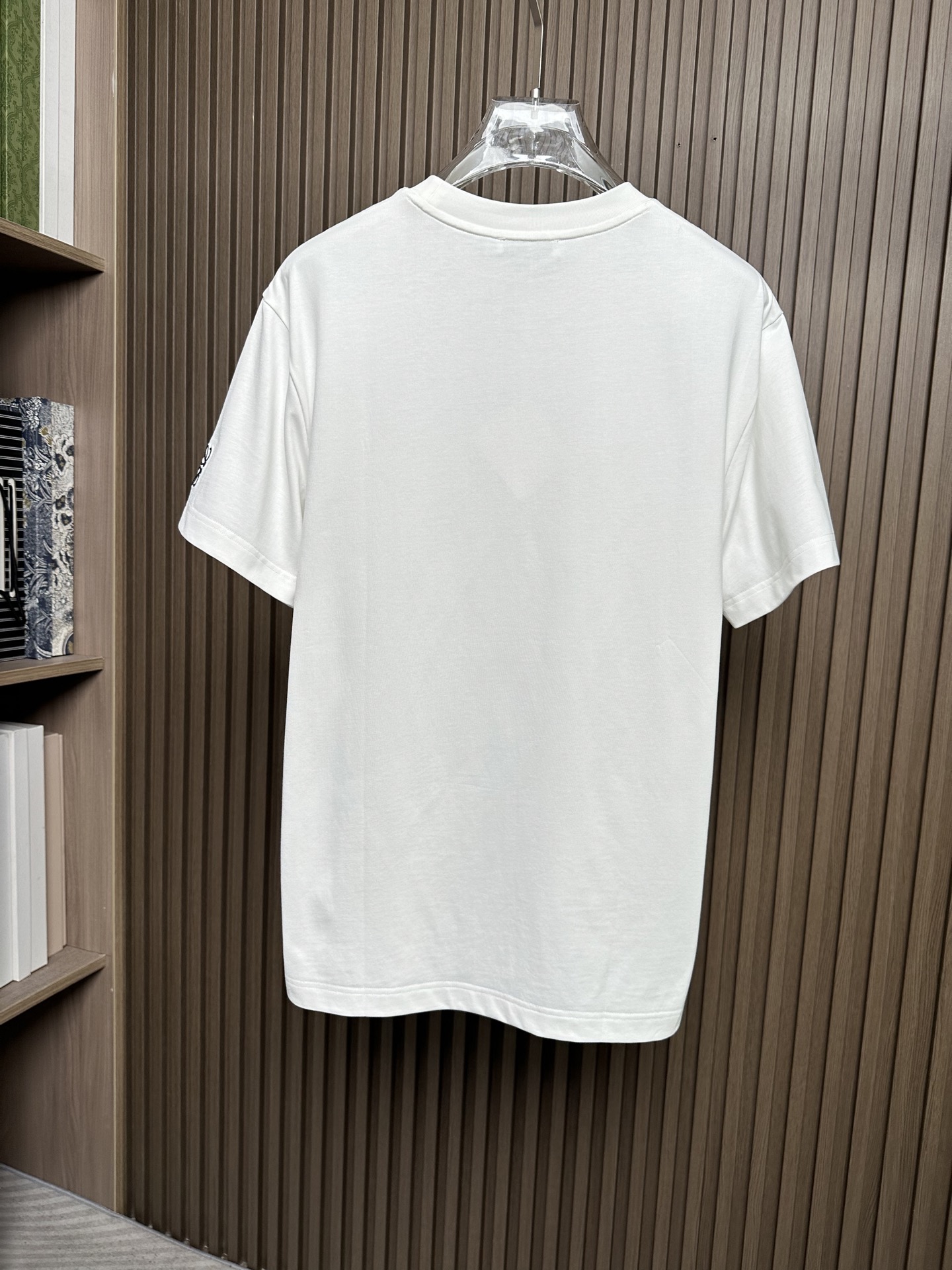 short sleeves