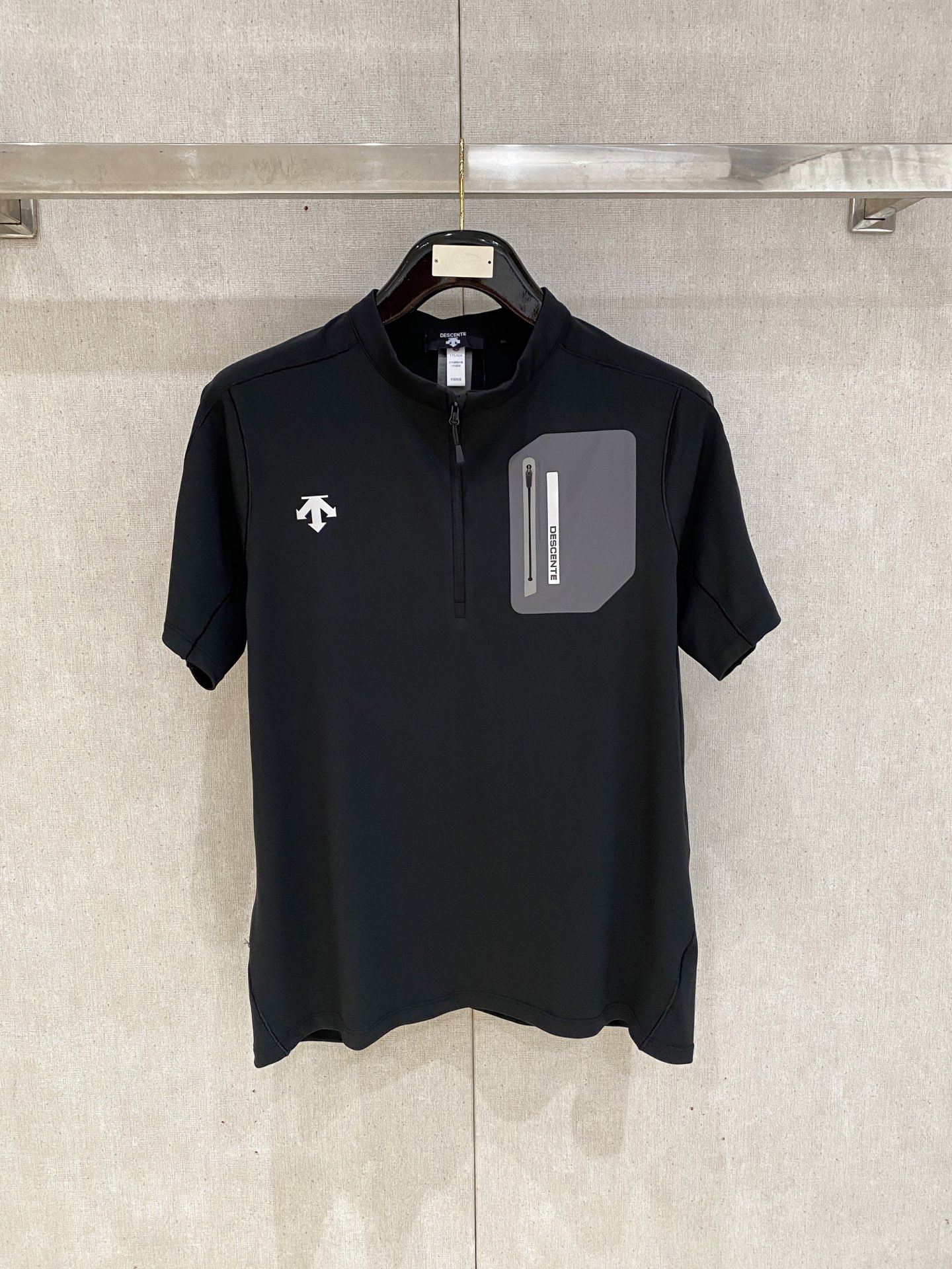 short sleeves