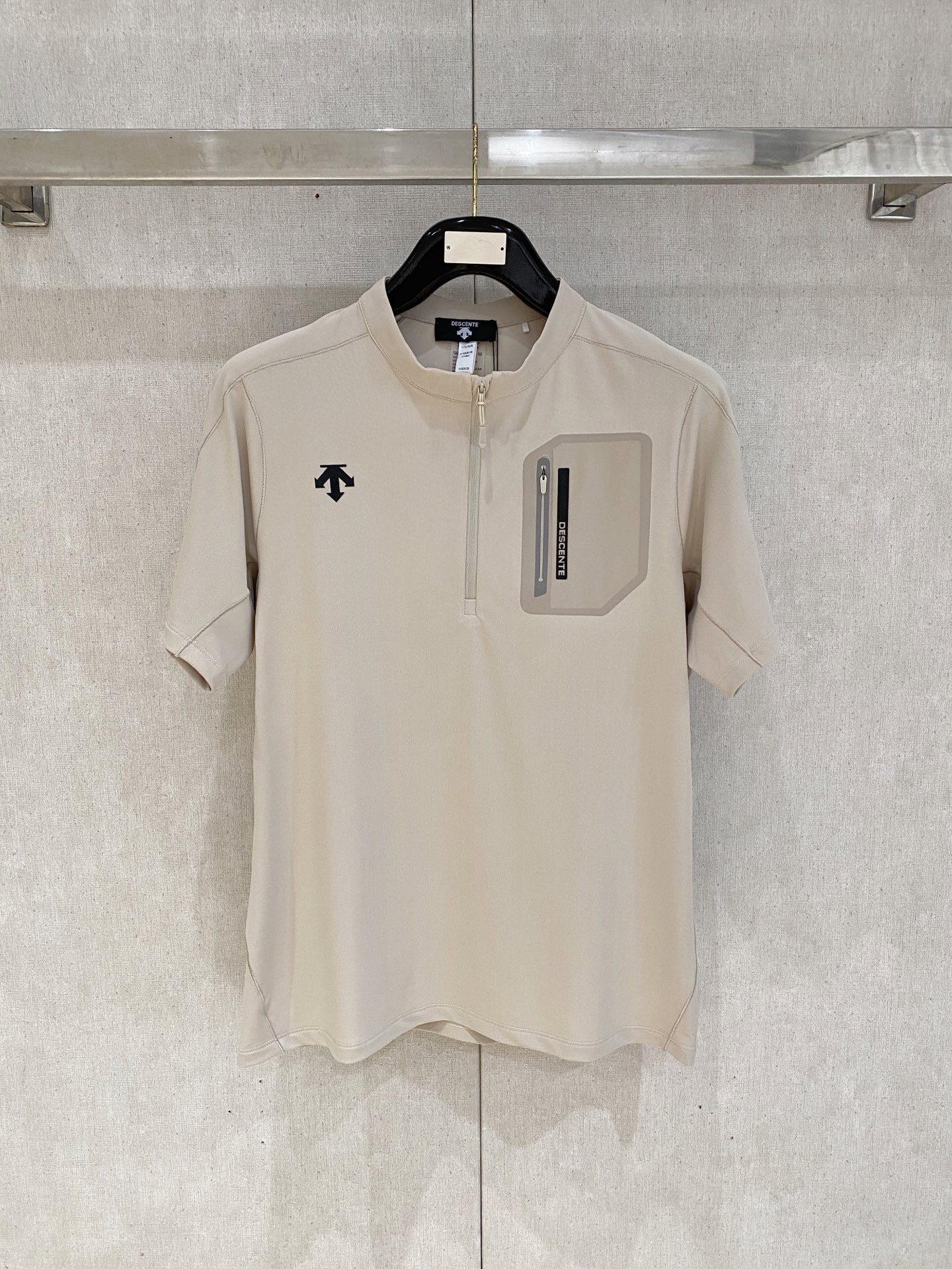 short sleeves