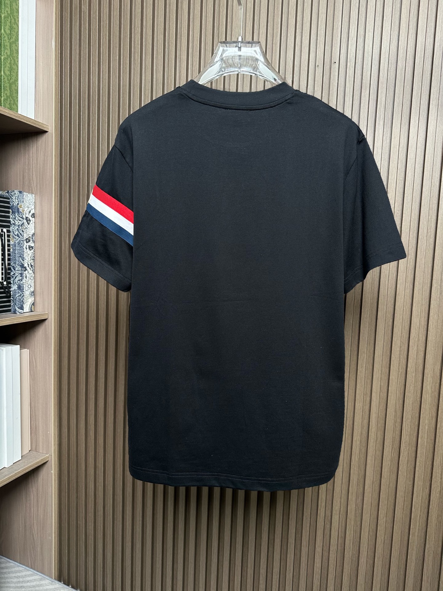 short sleeves