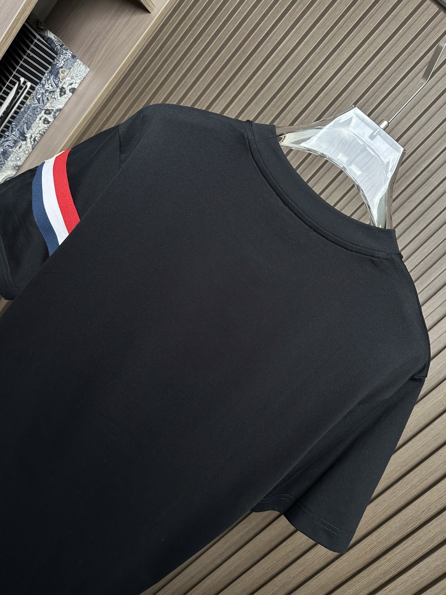short sleeves