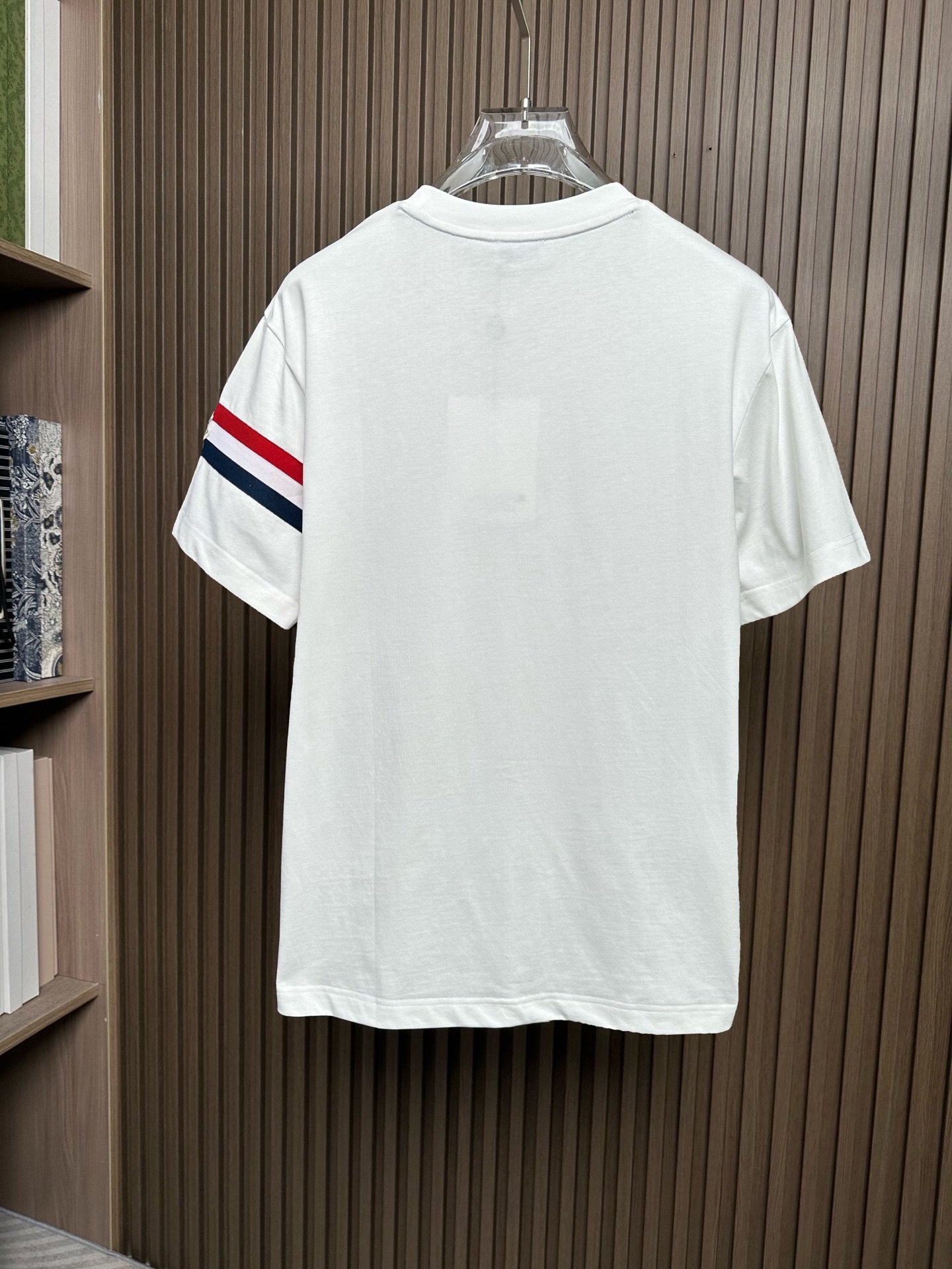 short sleeves