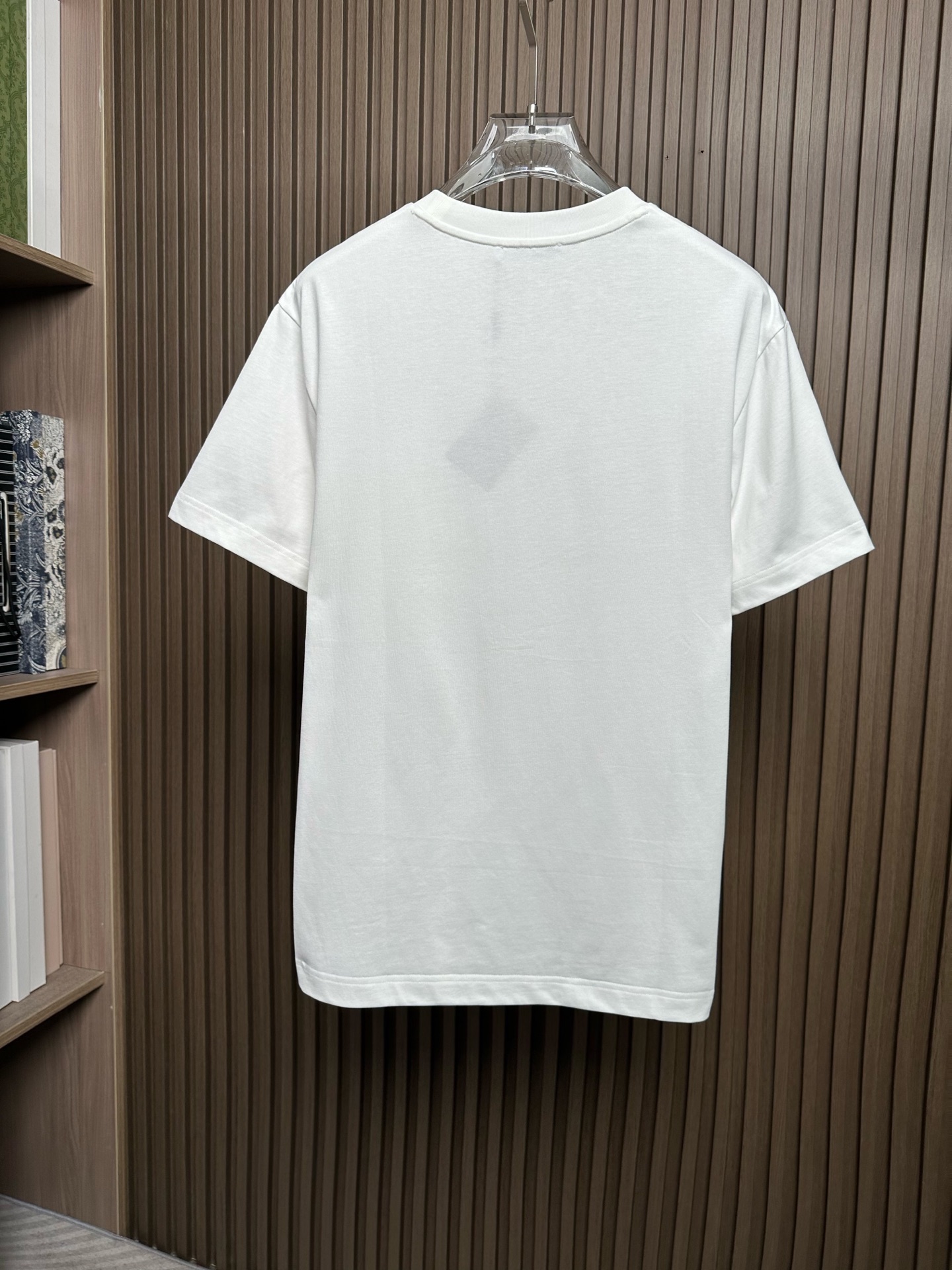 short sleeves