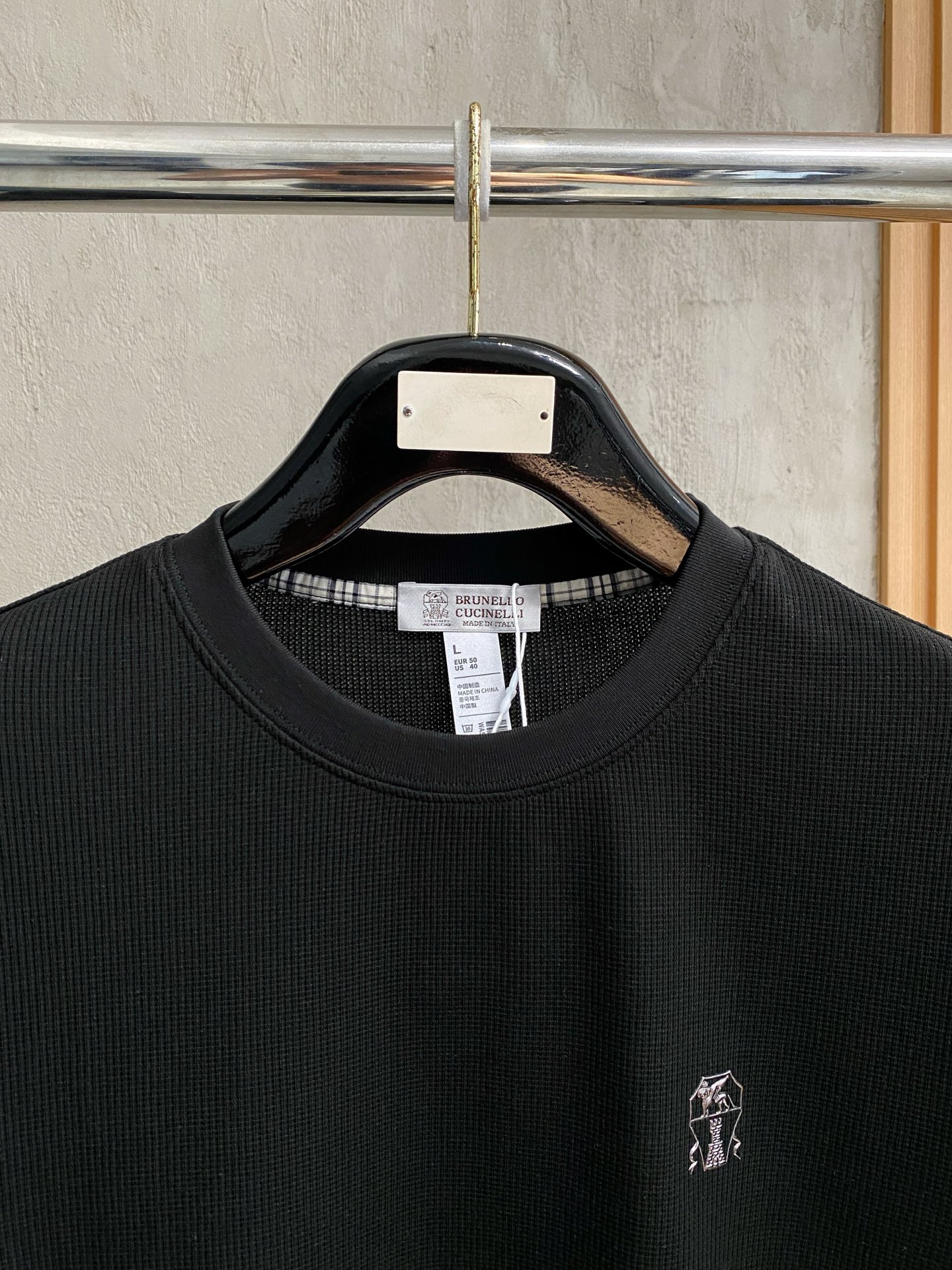 short sleeves
