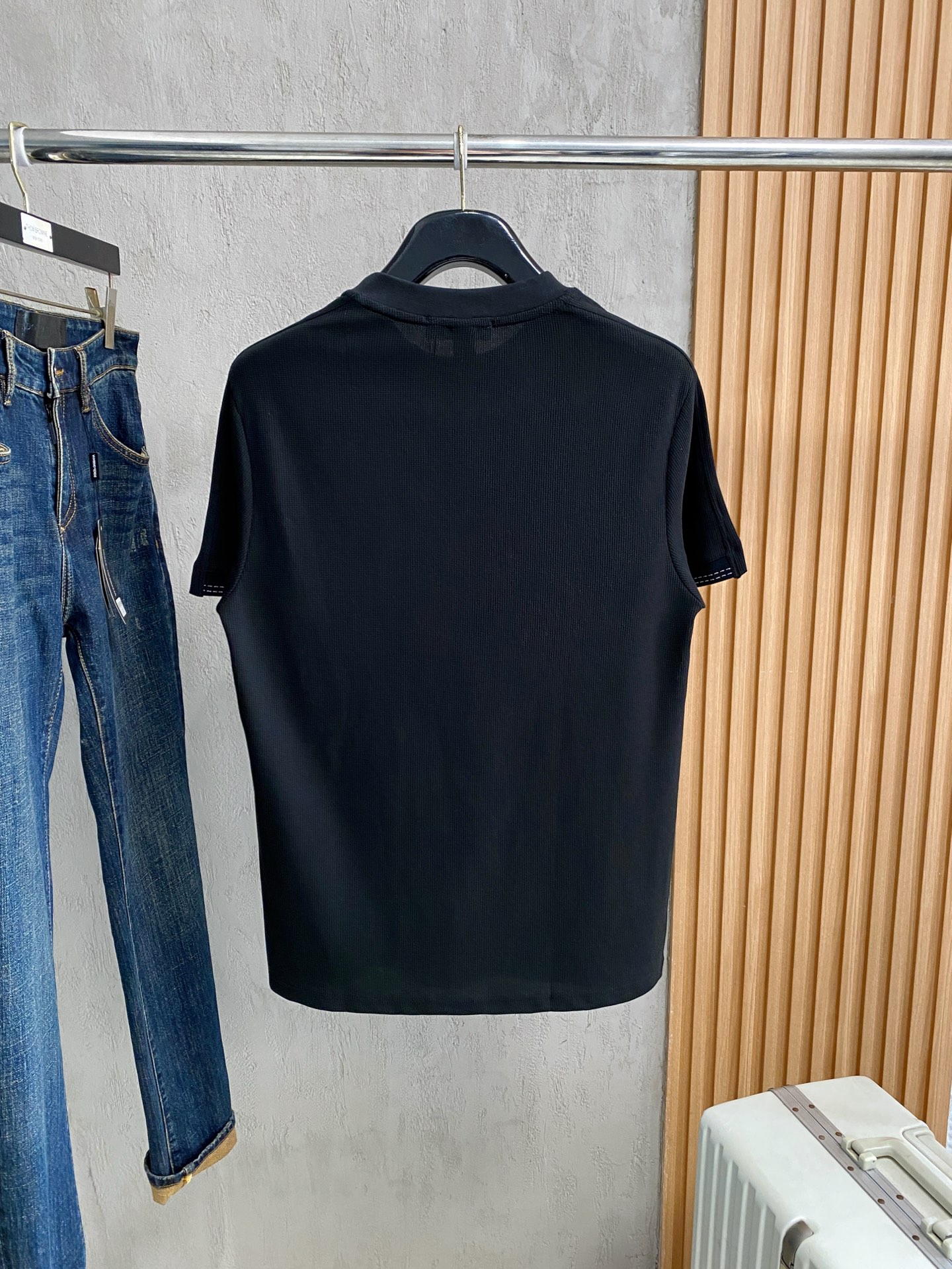 short sleeves