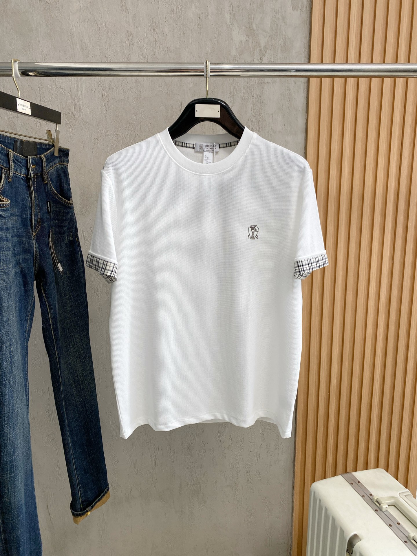 short sleeves