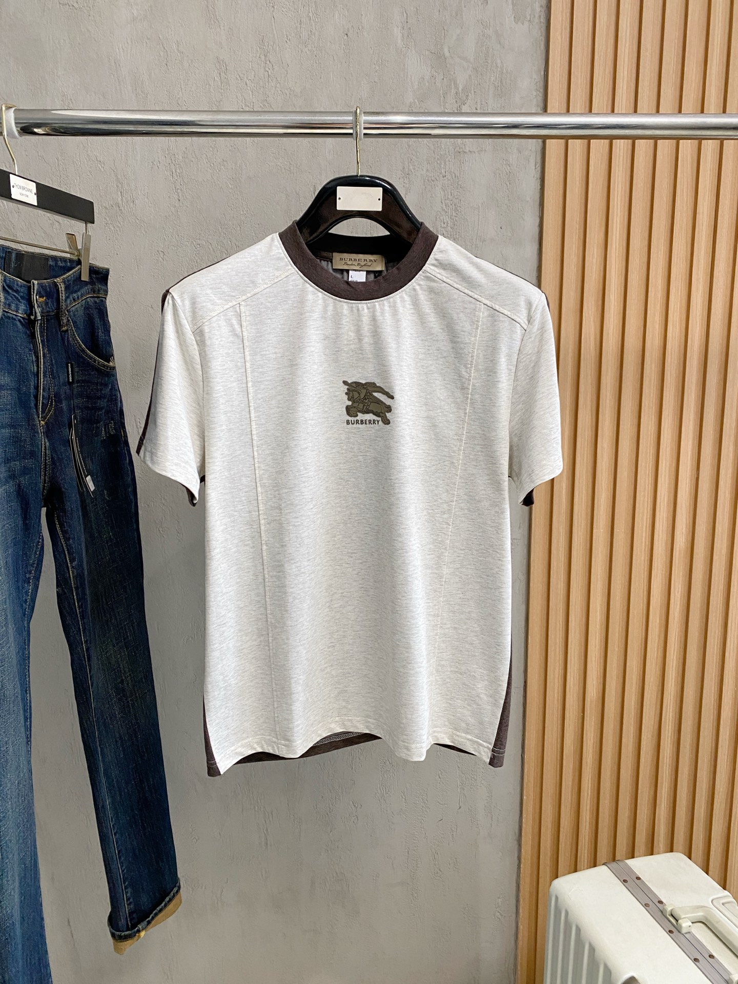 short sleeves