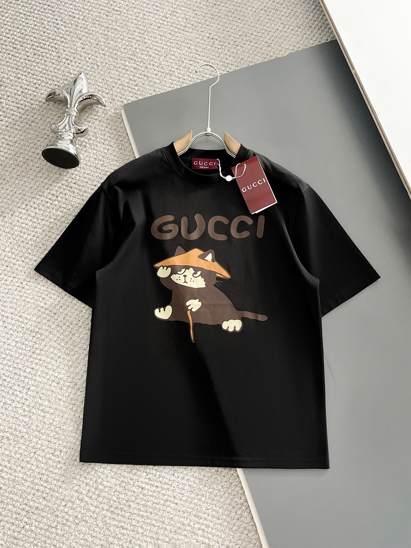 short sleeves