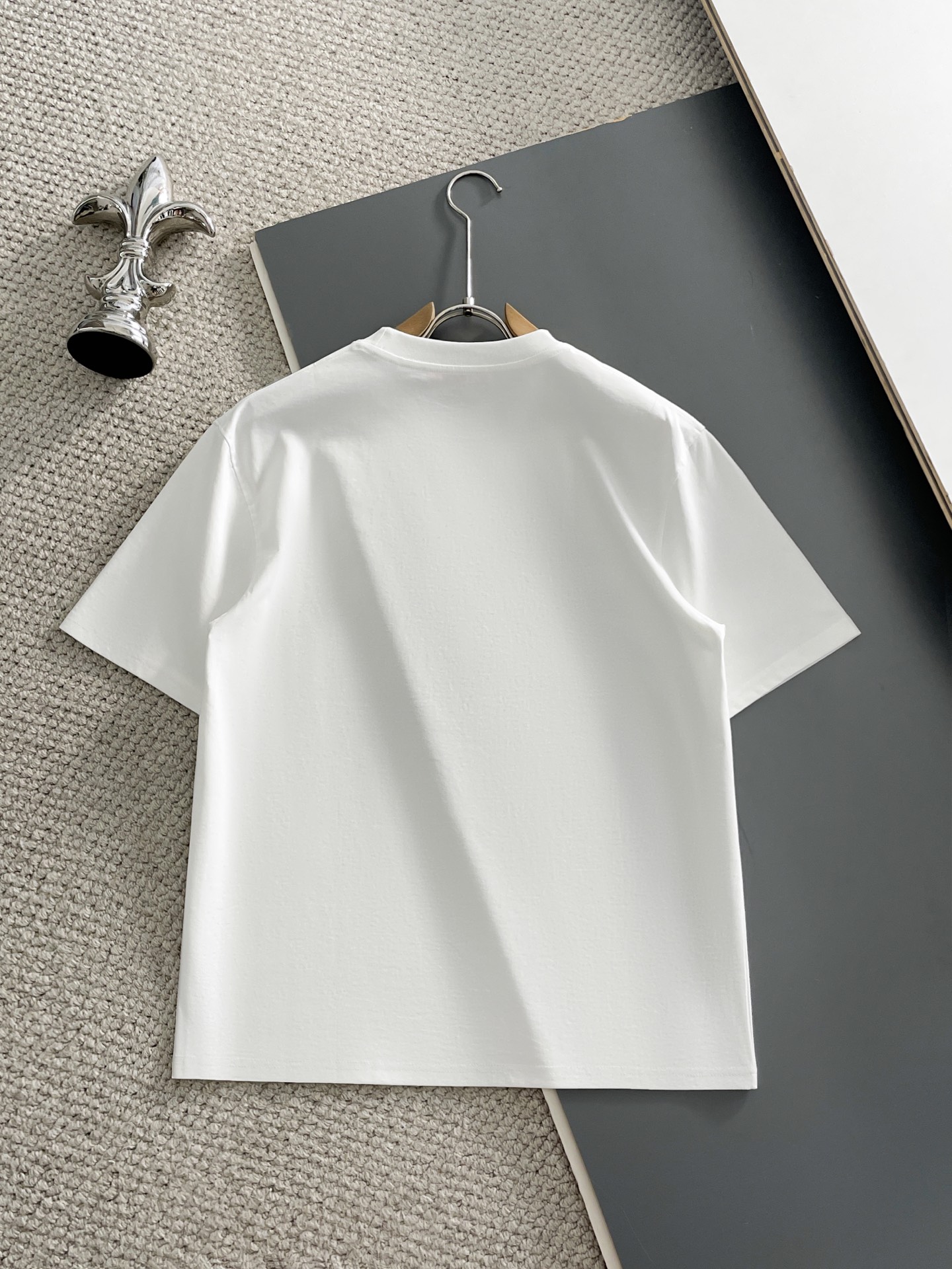 short sleeves