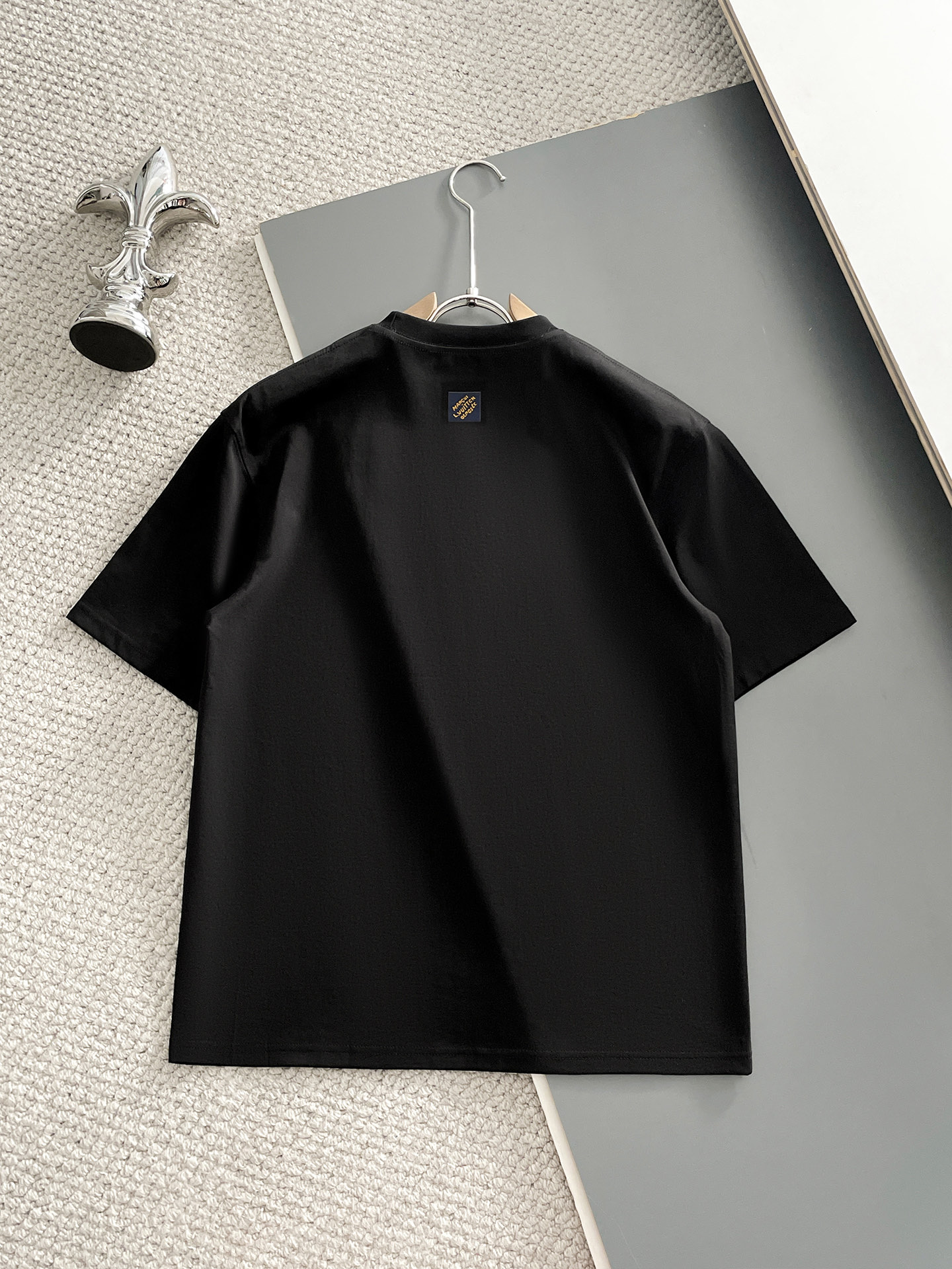 short sleeves
