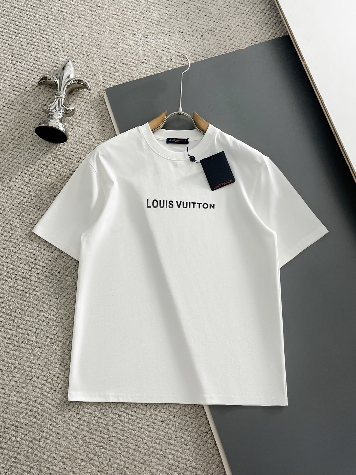 short sleeves