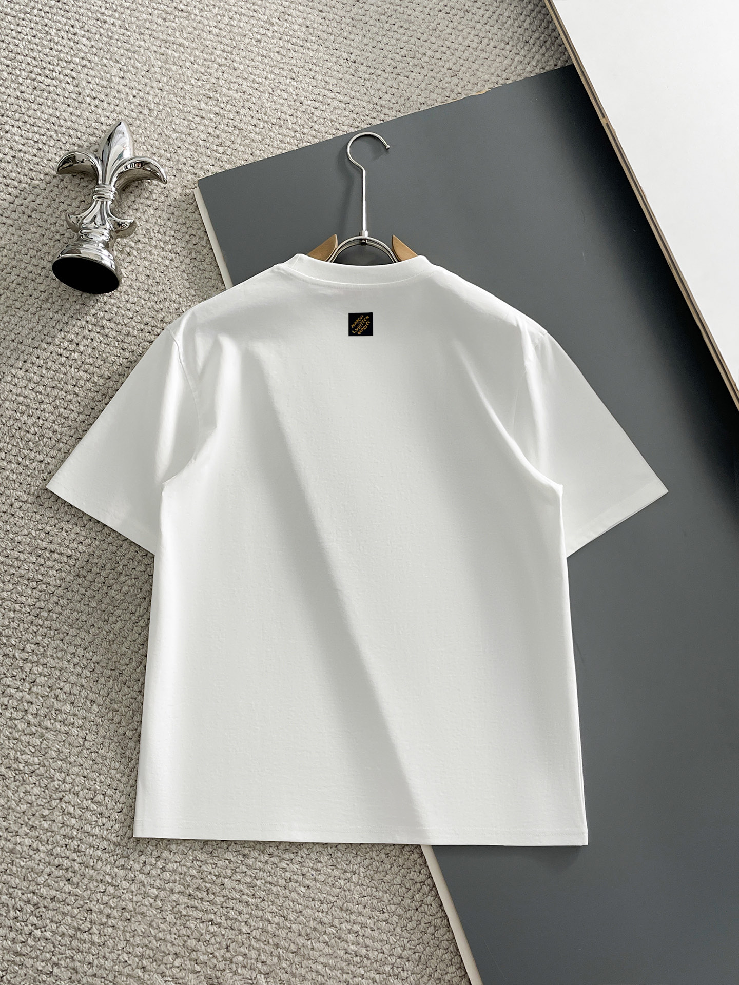 short sleeves
